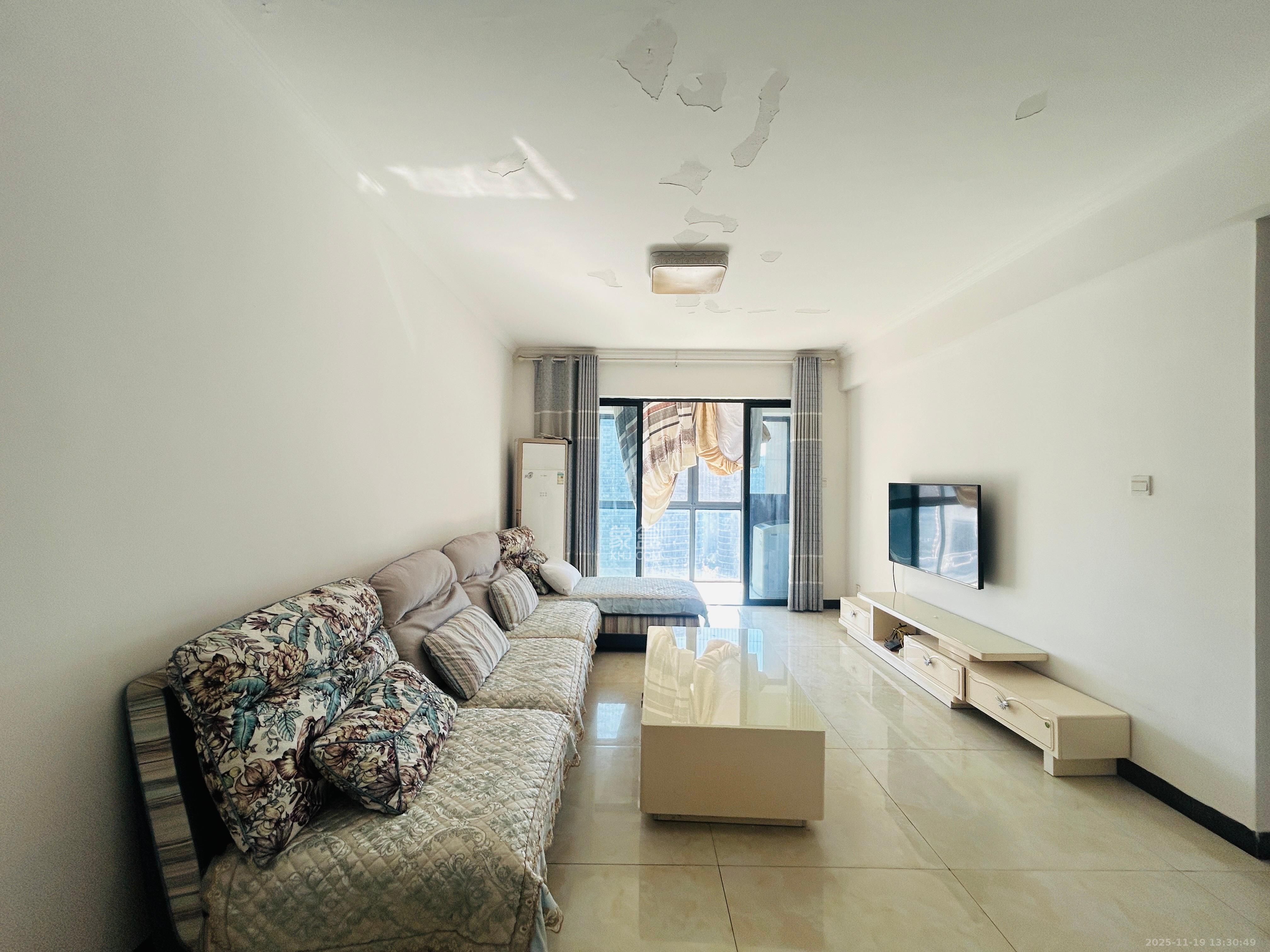 振业城二期 3室2厅1卫 2600.0元/月 振业城二期 3室2厅1卫 2600.0元/月室内图