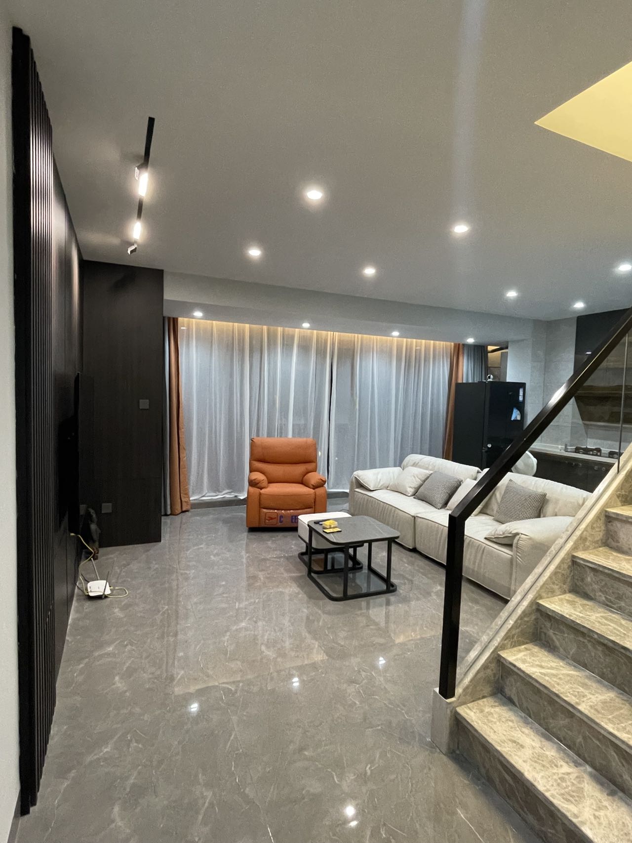 绿地海长流一期  2室2厅2卫    3200.0元/月室内图