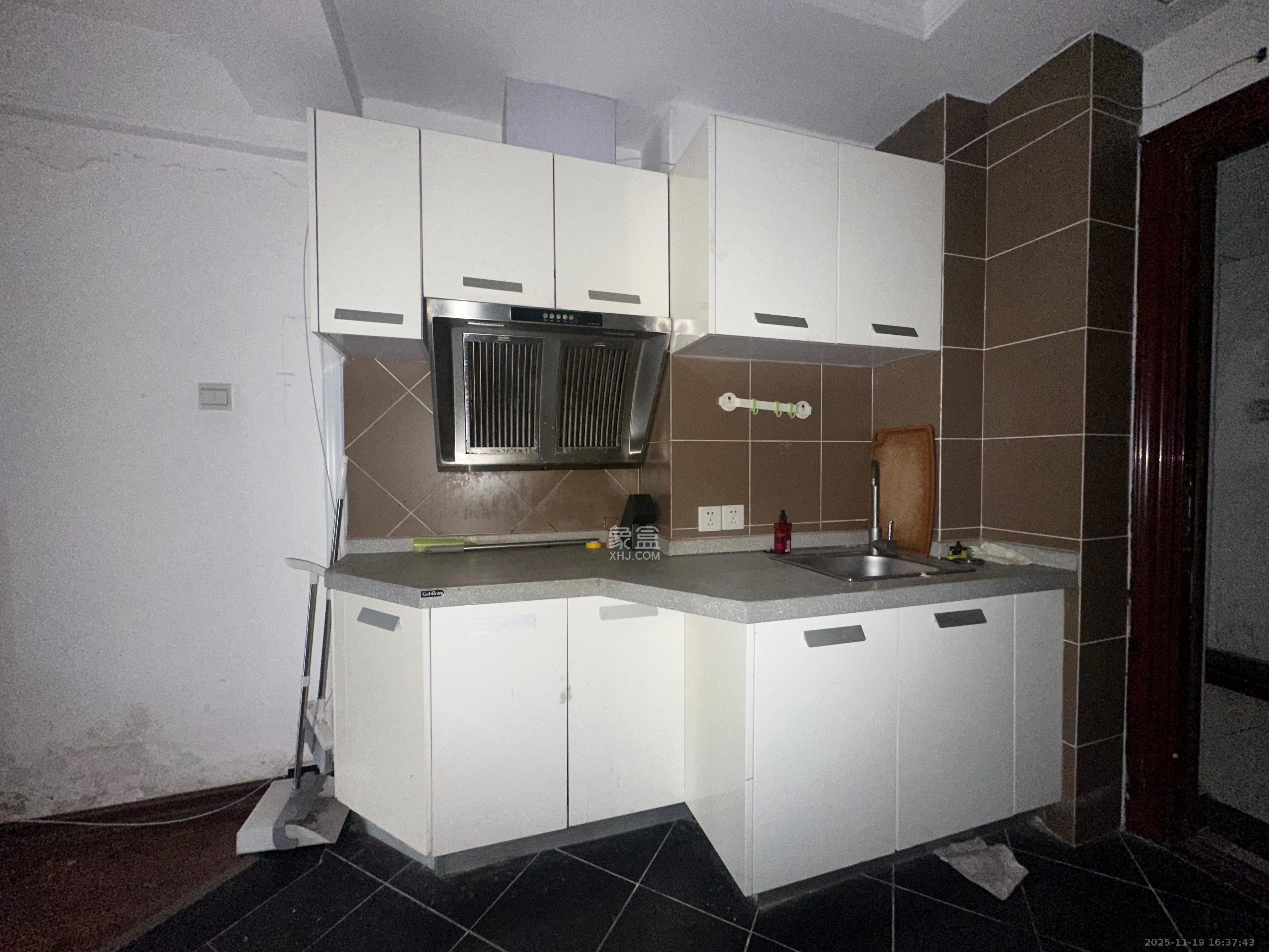 时代星城 1室1厅1卫 1000.0元/月 时代星城 1室1厅1卫 1000.0元/月室内图