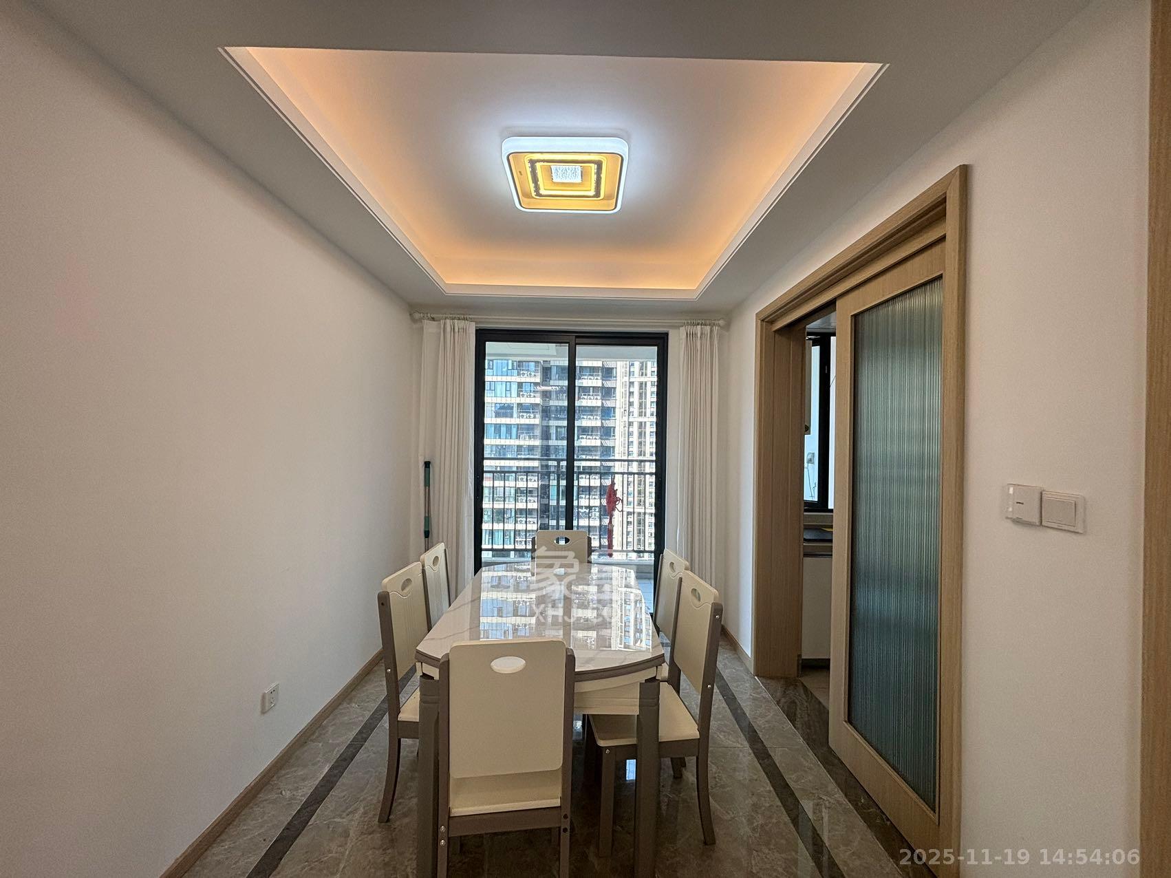 梅溪湖玺悦(新城金茂梦想玺悦) 4室2厅2卫 3000.0元/月 梅溪湖玺悦(新城金茂梦想玺悦) 4室2厅2卫 3000.0元/月室内图