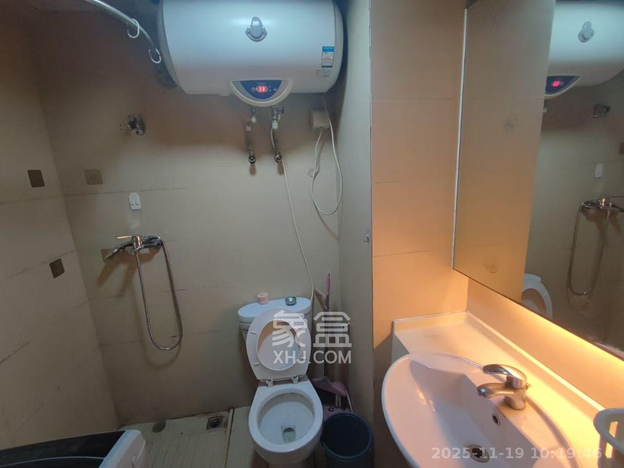 万科金色家园  1室1厅1卫    1200.0元/月室内图