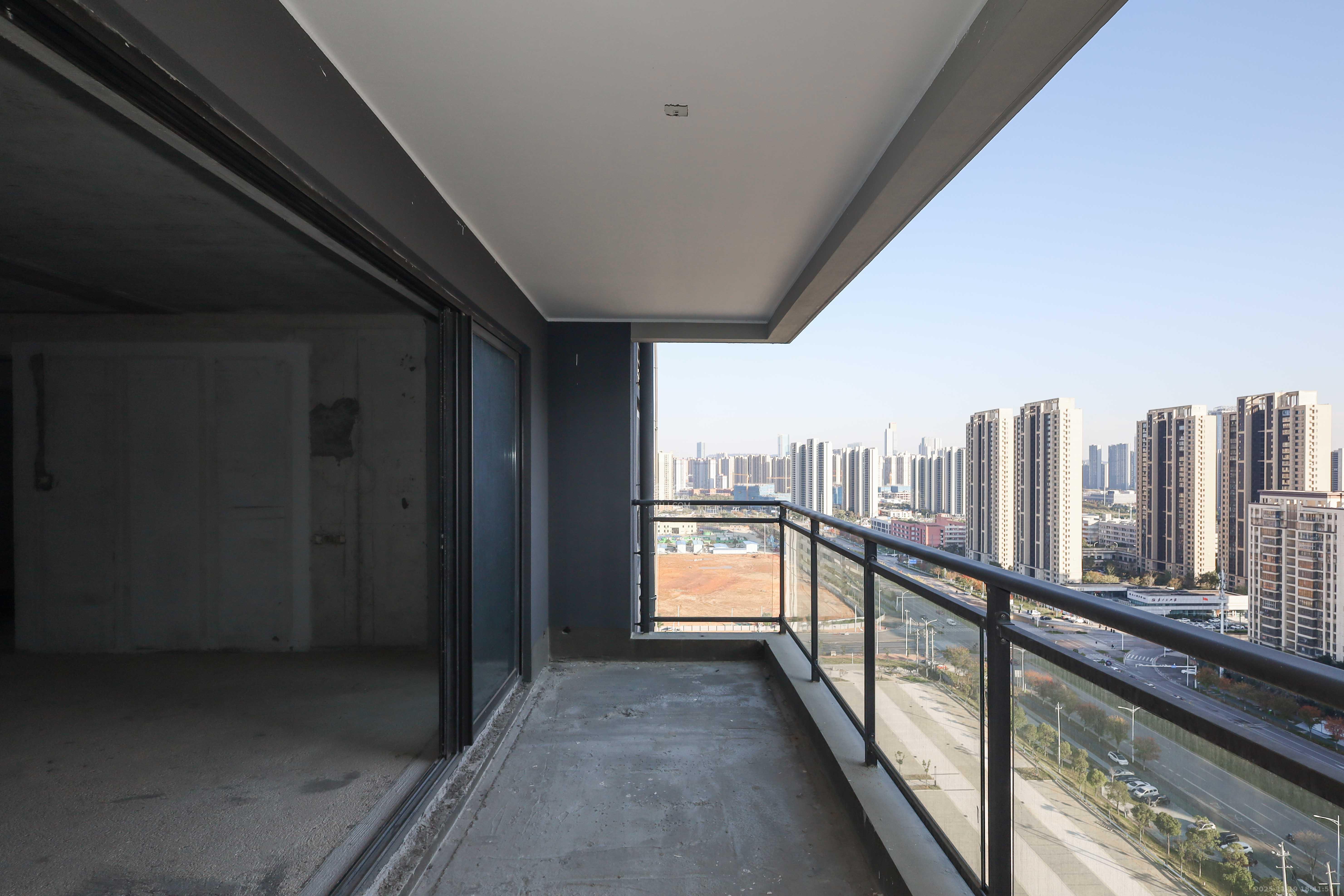 碧桂园博萃梅溪 4室2厅2卫 165.0万 碧桂园博萃梅溪 4室2厅2卫 165.0万阳台