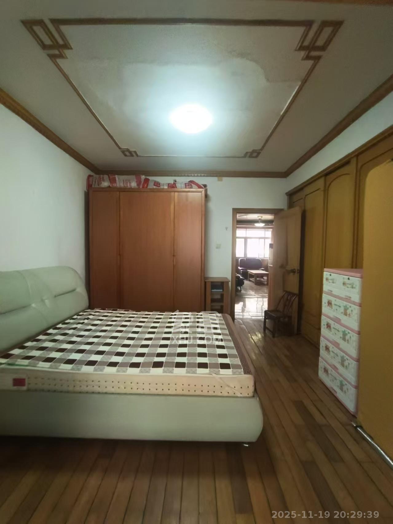 解放东路建行宿舍  2室1厅1卫    2000.0元/月室内图