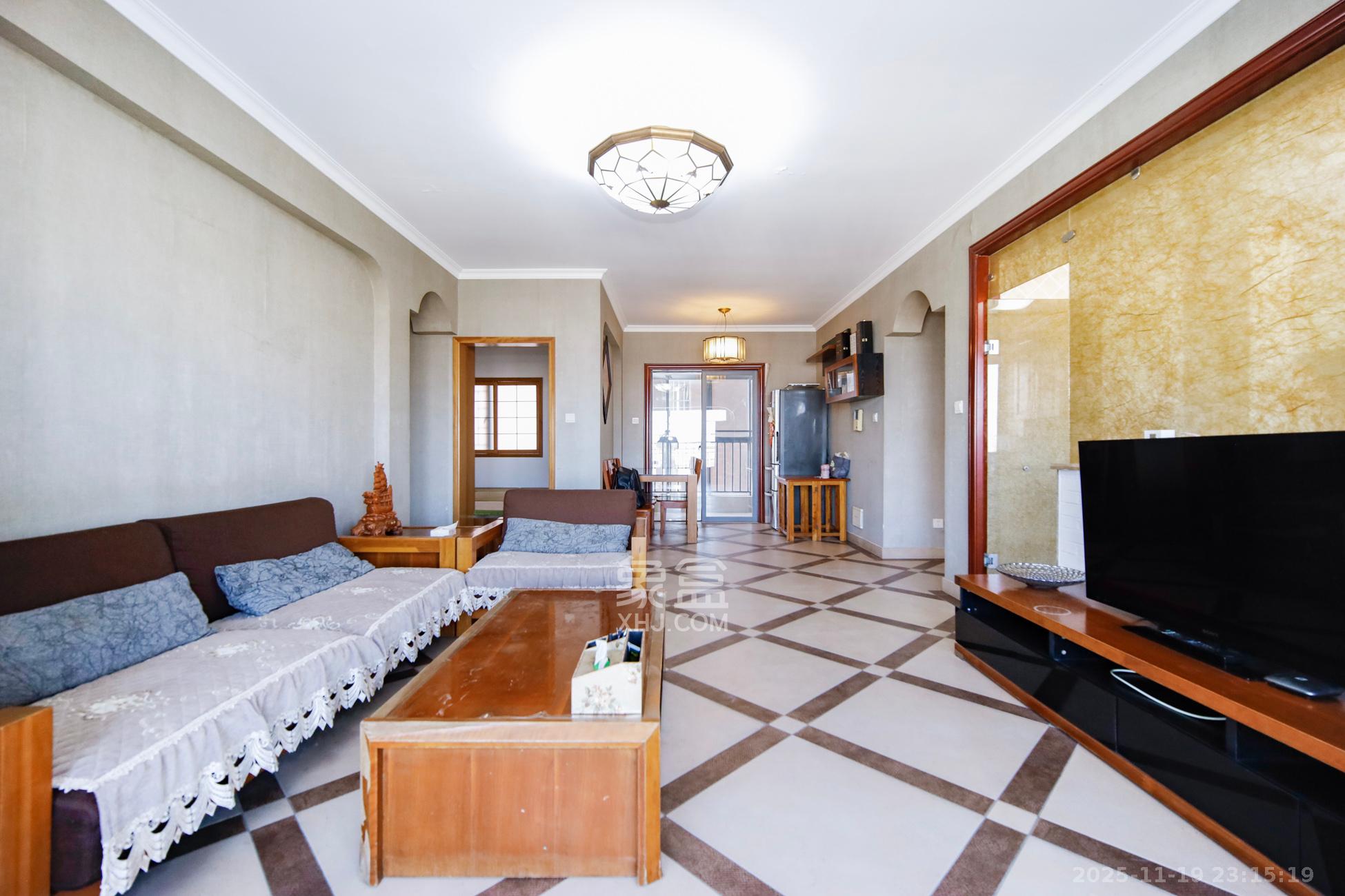 上海城小区  3室2厅2卫    108.0万