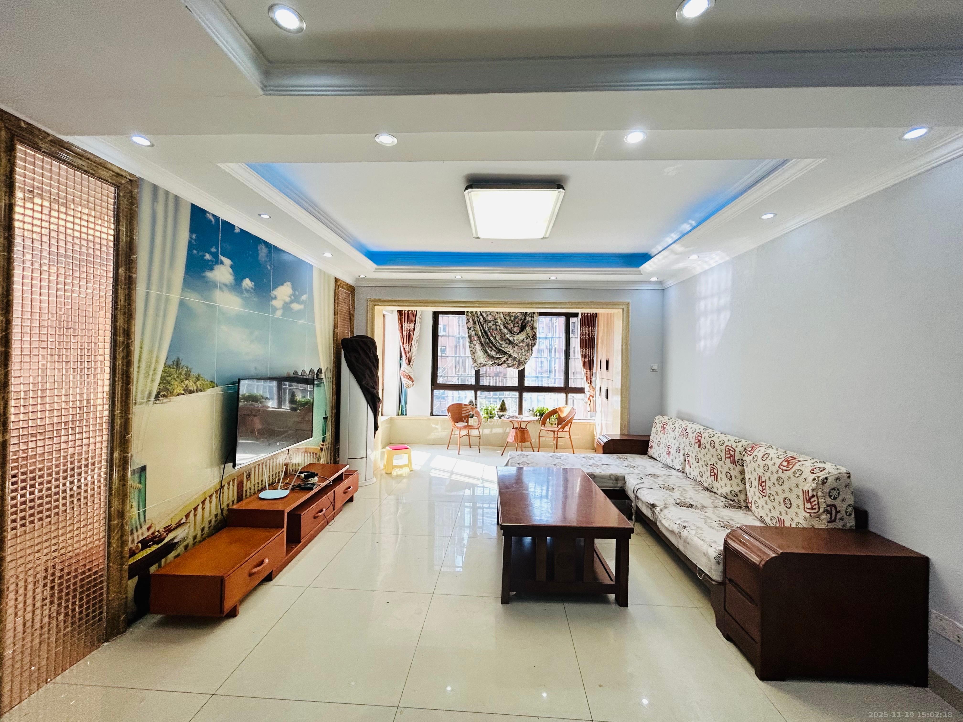 金房奥斯卡  3室2厅2卫    2500.0元/月室内图