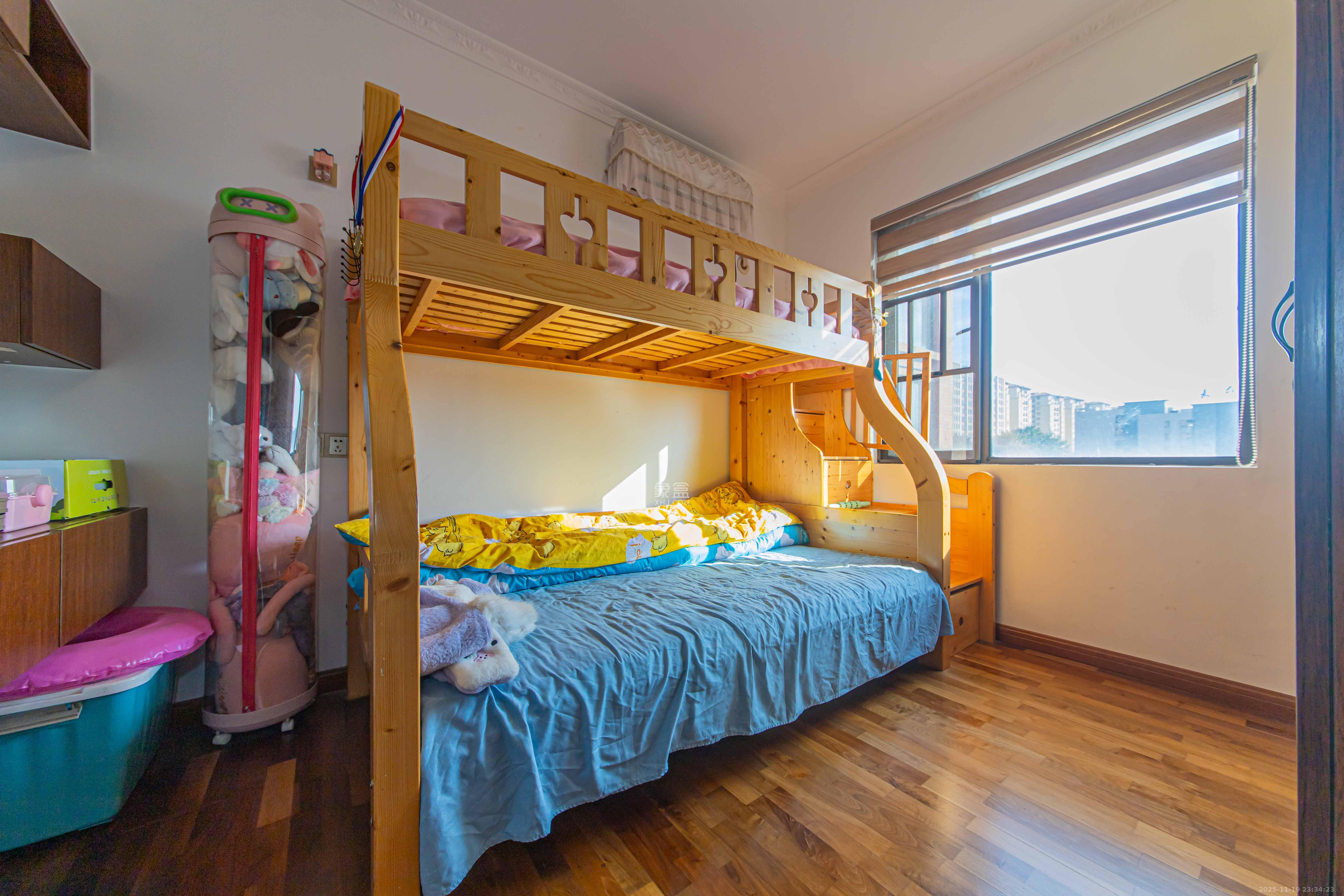 鑫远和城(一、二期) 2室2厅1卫 72.0万 鑫远和城(一、二期) 2室2厅1卫 72.0万卧室