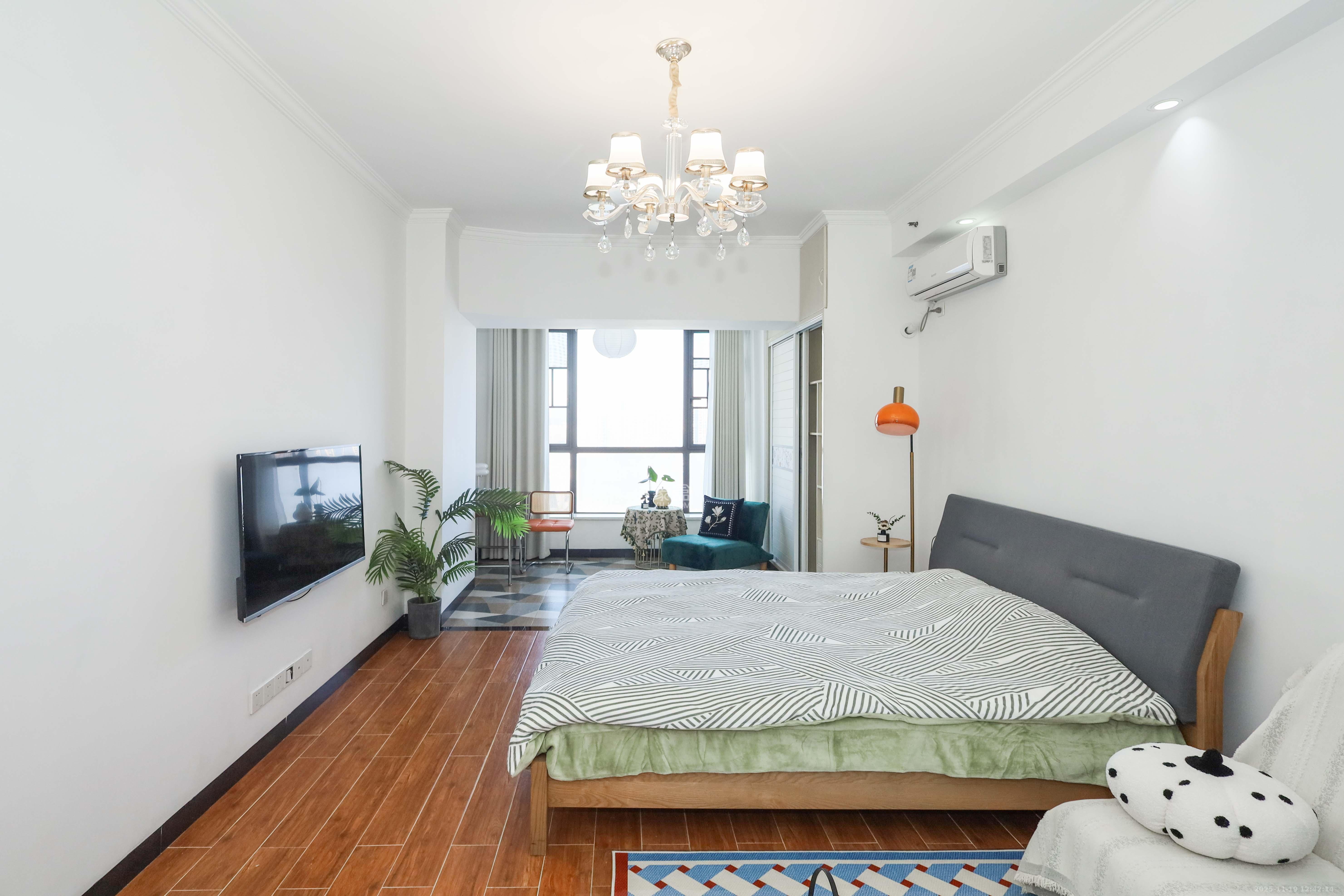 梅溪国际公寓（步步高新天地）  1室1厅1卫    30.0万