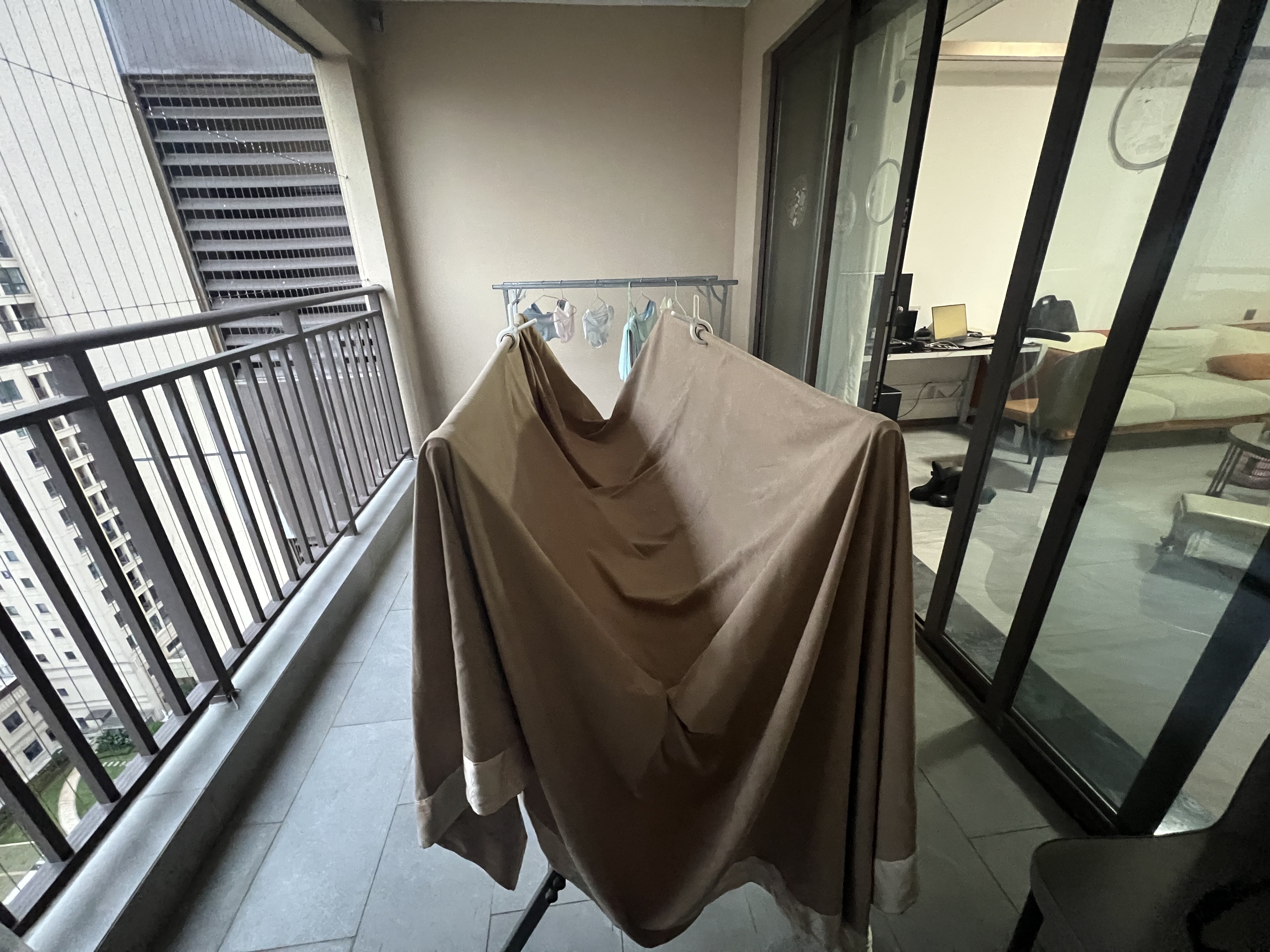 海航豪庭南苑  3室2厅2卫    5000.0元/月室内图