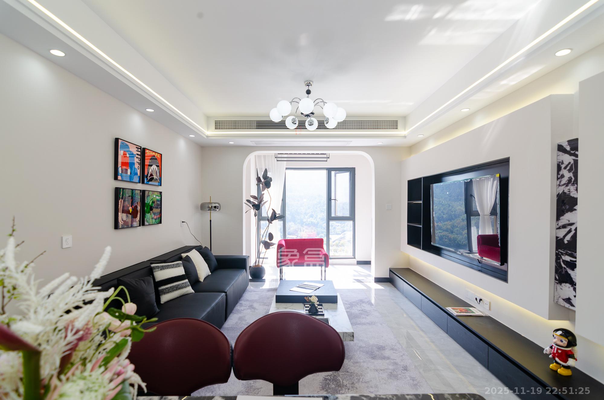 澳海谷山府 3室2厅2卫 73.8万 澳海谷山府 3室2厅2卫 73.8万客厅