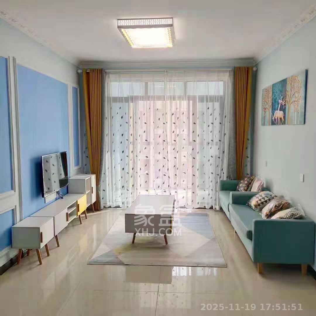 江南华府  3室2厅1卫    2600.0元/月