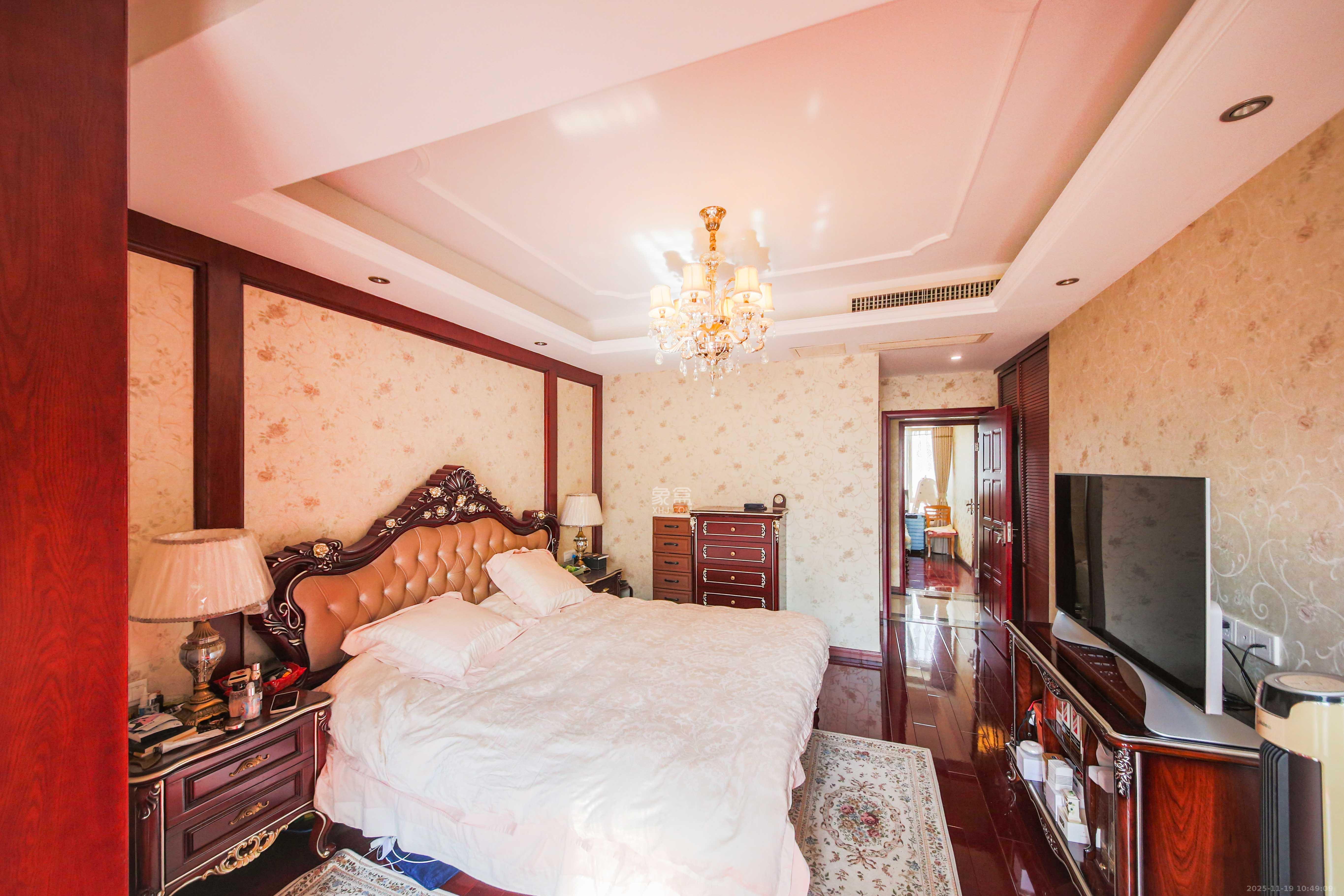 奥林匹克花园 3室2厅2卫 160.0万 奥林匹克花园 3室2厅2卫 160.0万卧室