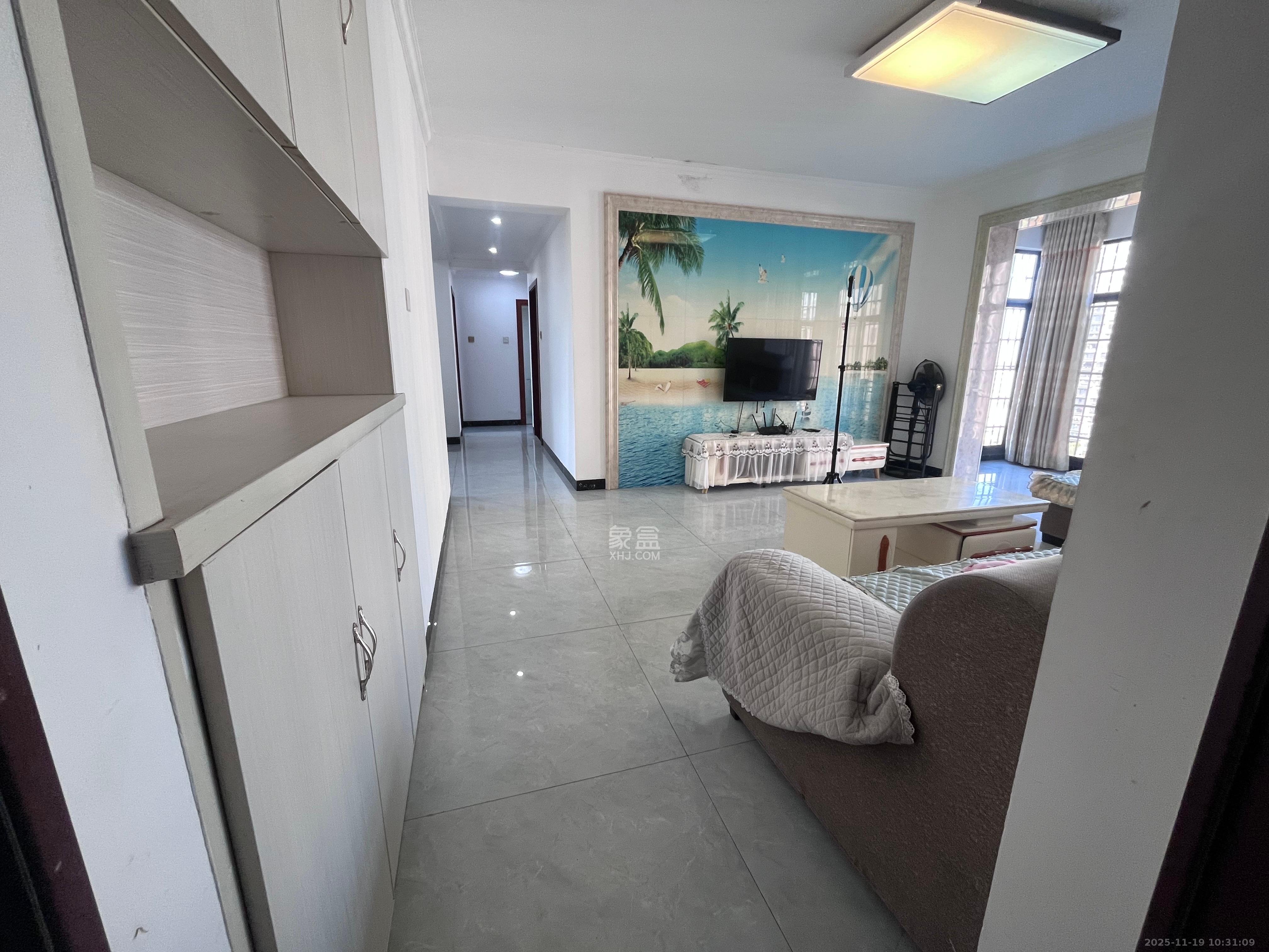 桥头家苑一期 3室2厅1卫 1600.0元/月 桥头家苑一期 3室2厅1卫 1600.0元/月室内图