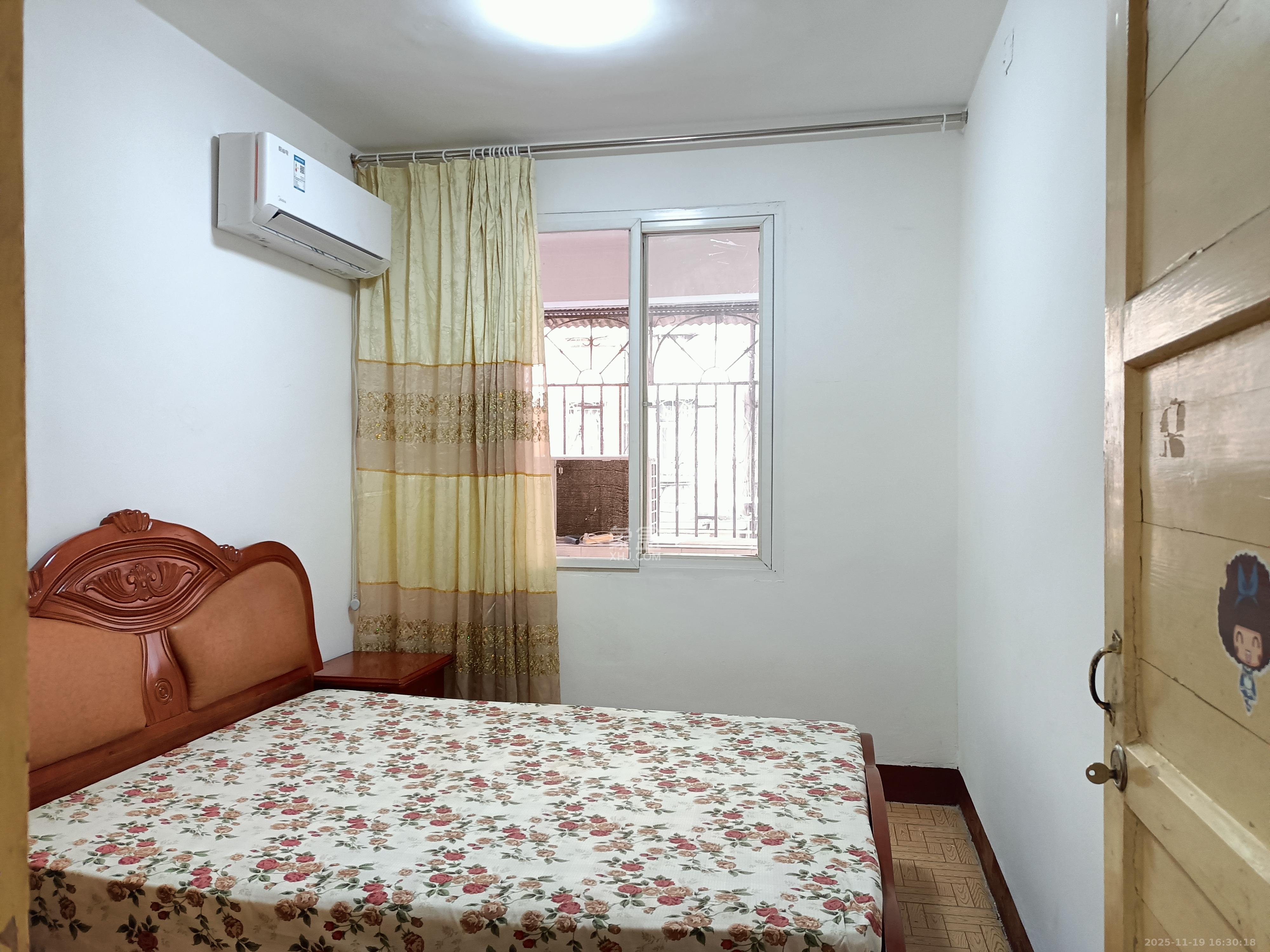 桐荫里社区 2室1厅1卫 1800.0元/月 桐荫里社区 2室1厅1卫 1800.0元/月室内图