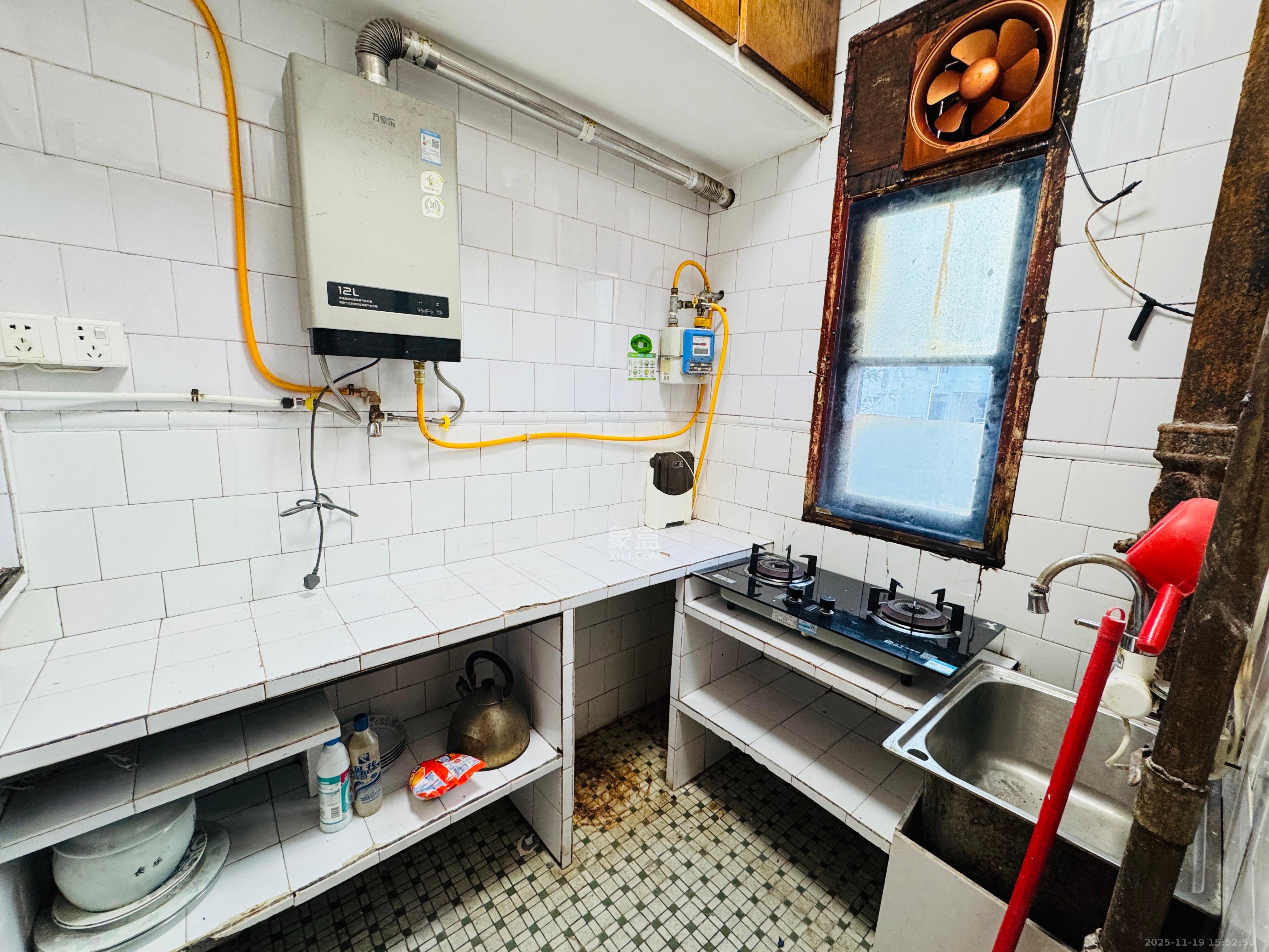 石子冲巷 2室1厅1卫 1500.0元/月 石子冲巷 2室1厅1卫 1500.0元/月室内图