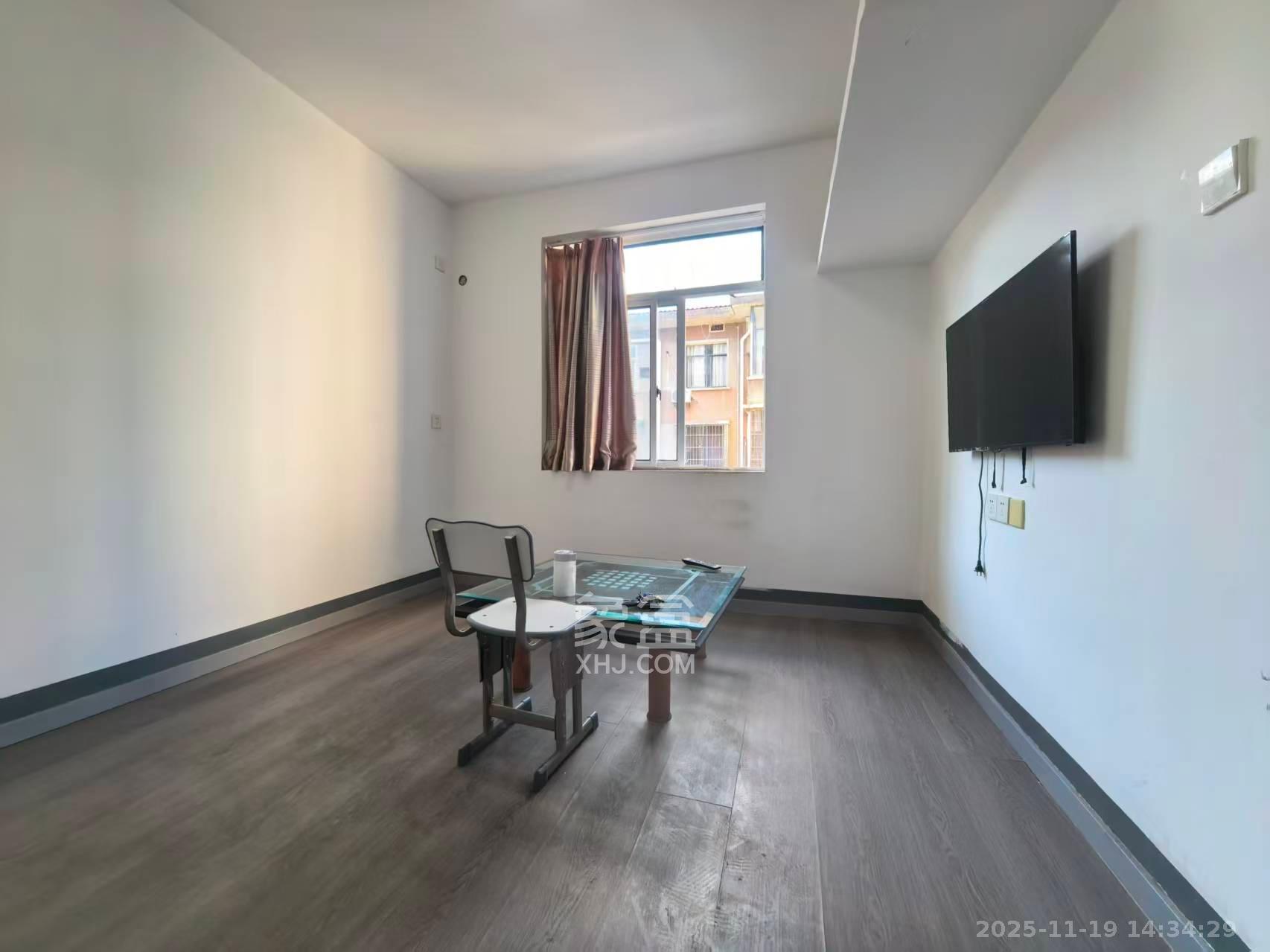 湖南省木偶皮影剧团 2室1厅1卫 1800.0元/月 湖南省木偶皮影剧团 2室1厅1卫 1800.0元/月室内图