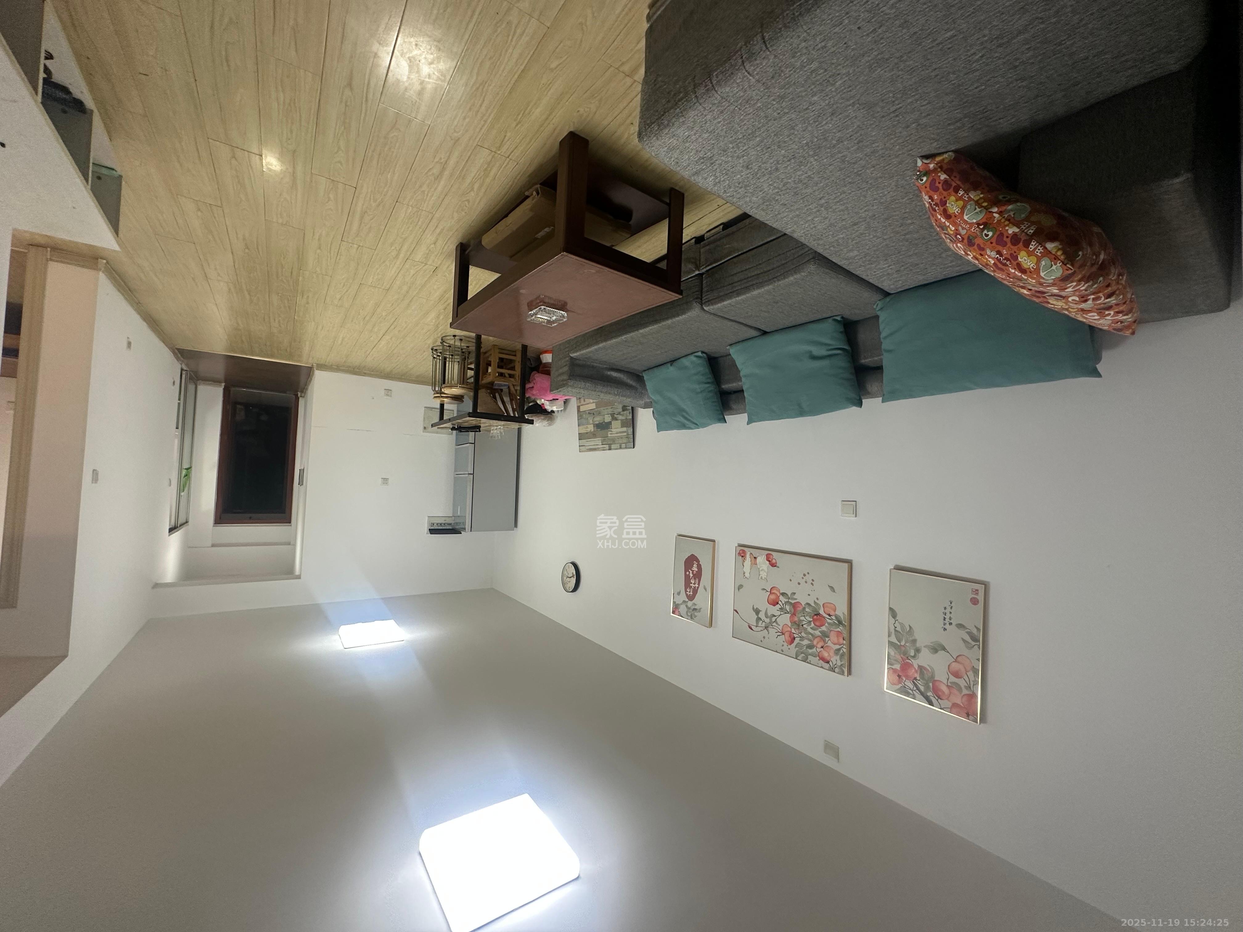 新城新世界一二三期  2室2厅1卫    2100.0元/月