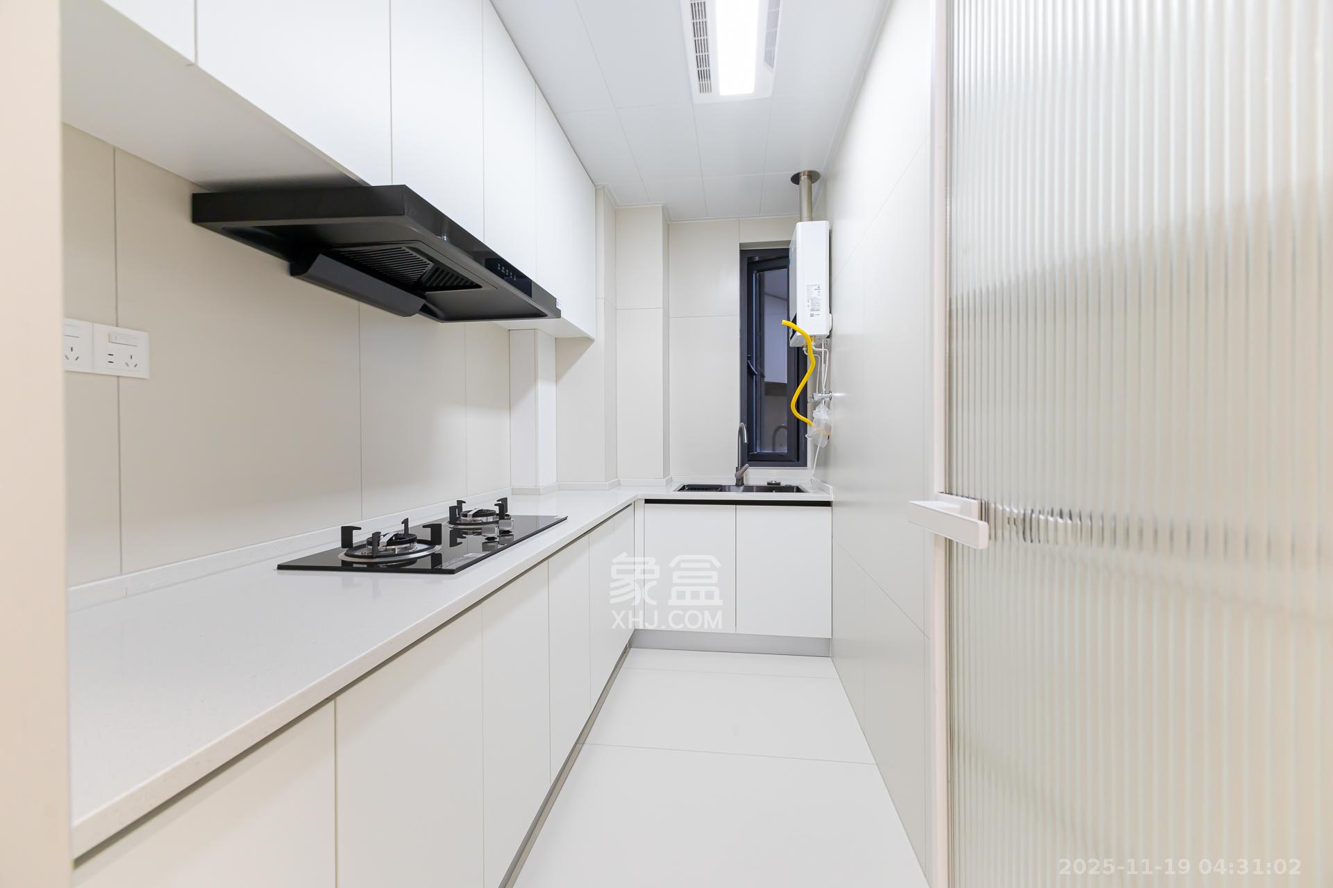 勤诚达境界城 3室2厅2卫 82.8万 勤诚达境界城 3室2厅2卫 82.8万厨房