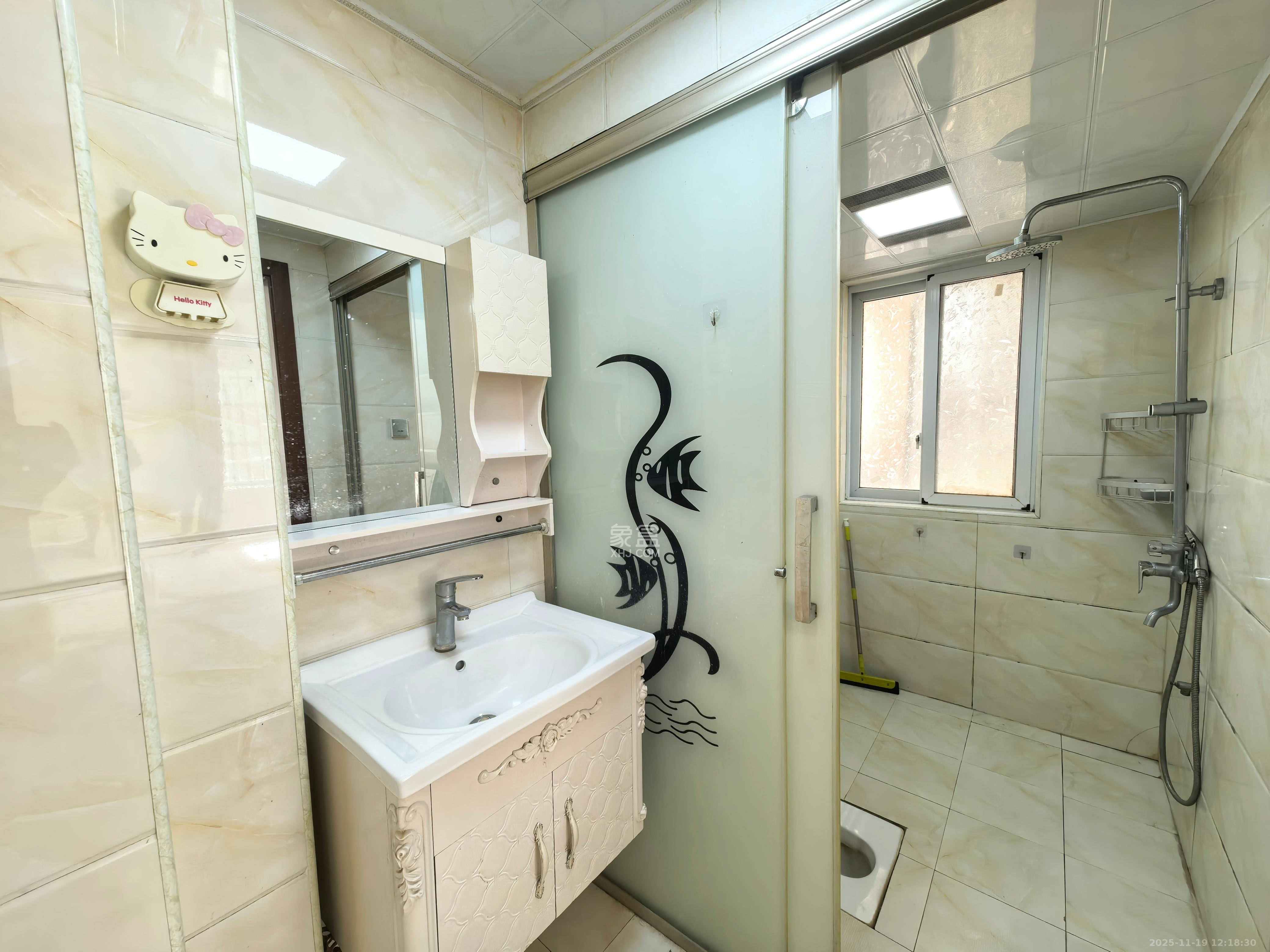 和沁园  2室2厅1卫    2000.0元/月室内图