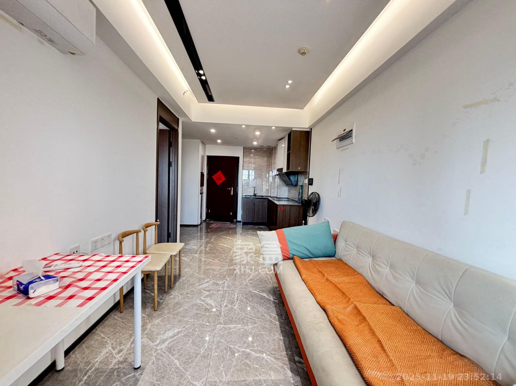 万科魅力之城  1室1厅1卫    1900.0元/月室内图