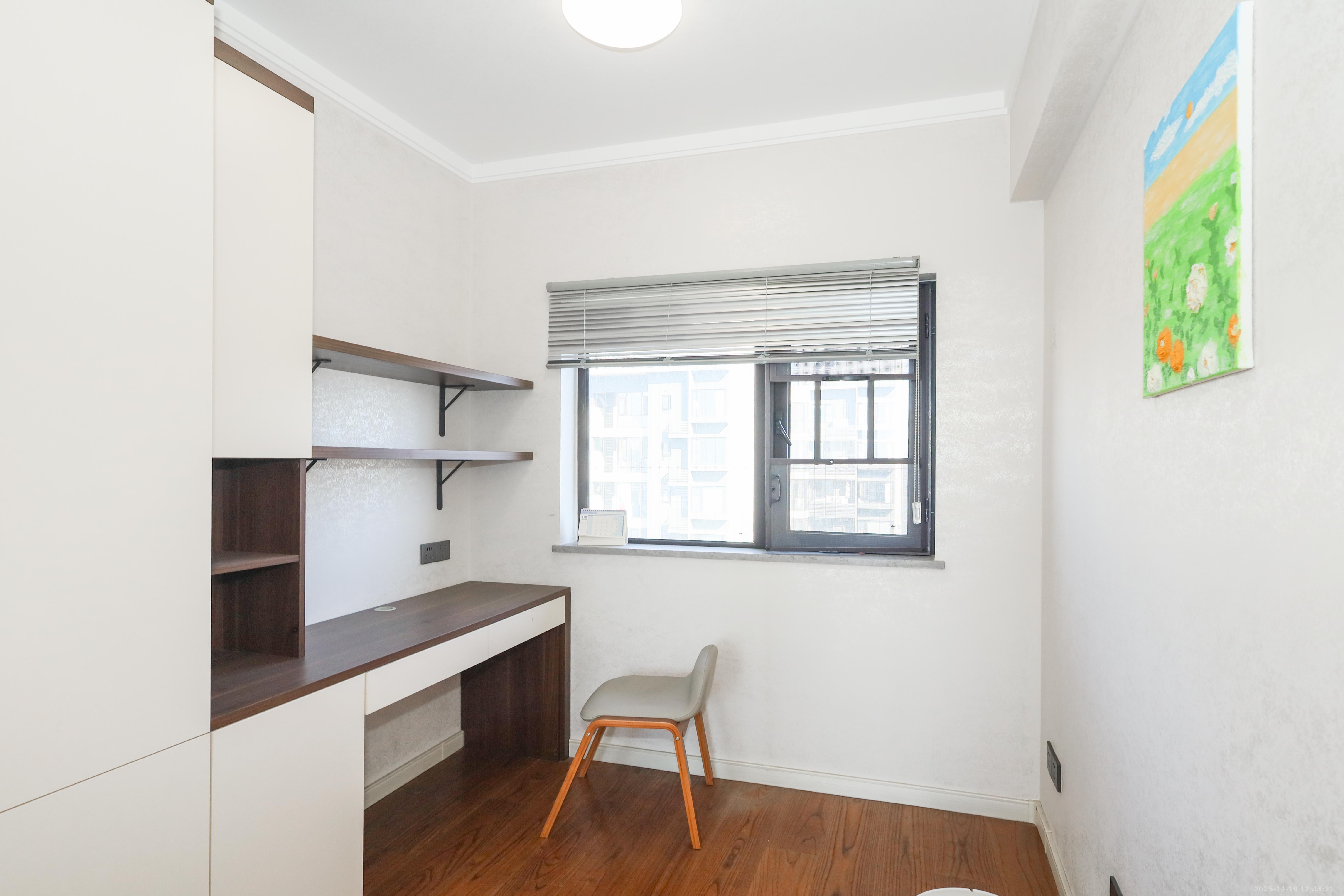 万科金色梦想B区  3室2厅2卫    145.0万卧室