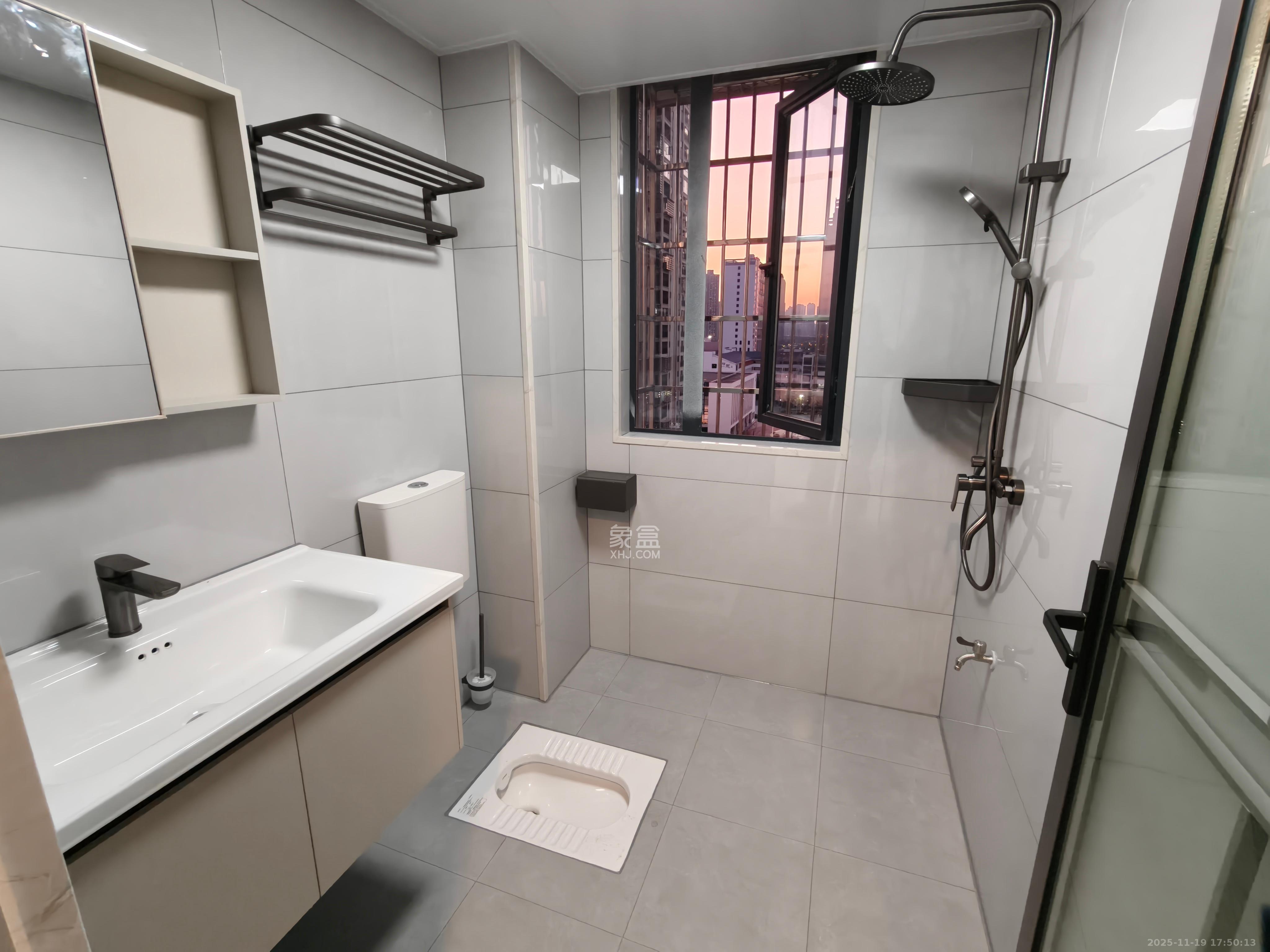 和景家园二期 2室1厅1卫 1900.0元/月 和景家园二期 2室1厅1卫 1900.0元/月室内图