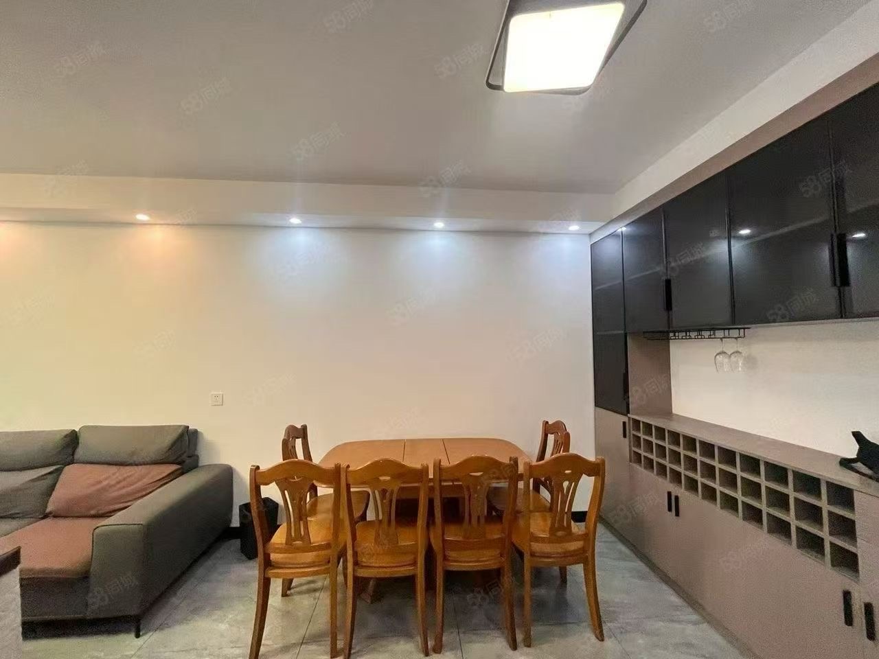 福天华府 2室1厅1卫 1800.0元/月 福天华府 2室1厅1卫 1800.0元/月室内图