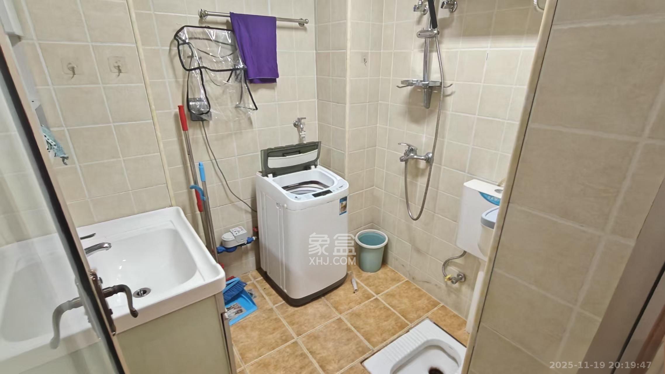 天翔新新家园  1室1厅1卫    1300.0元/月室内图