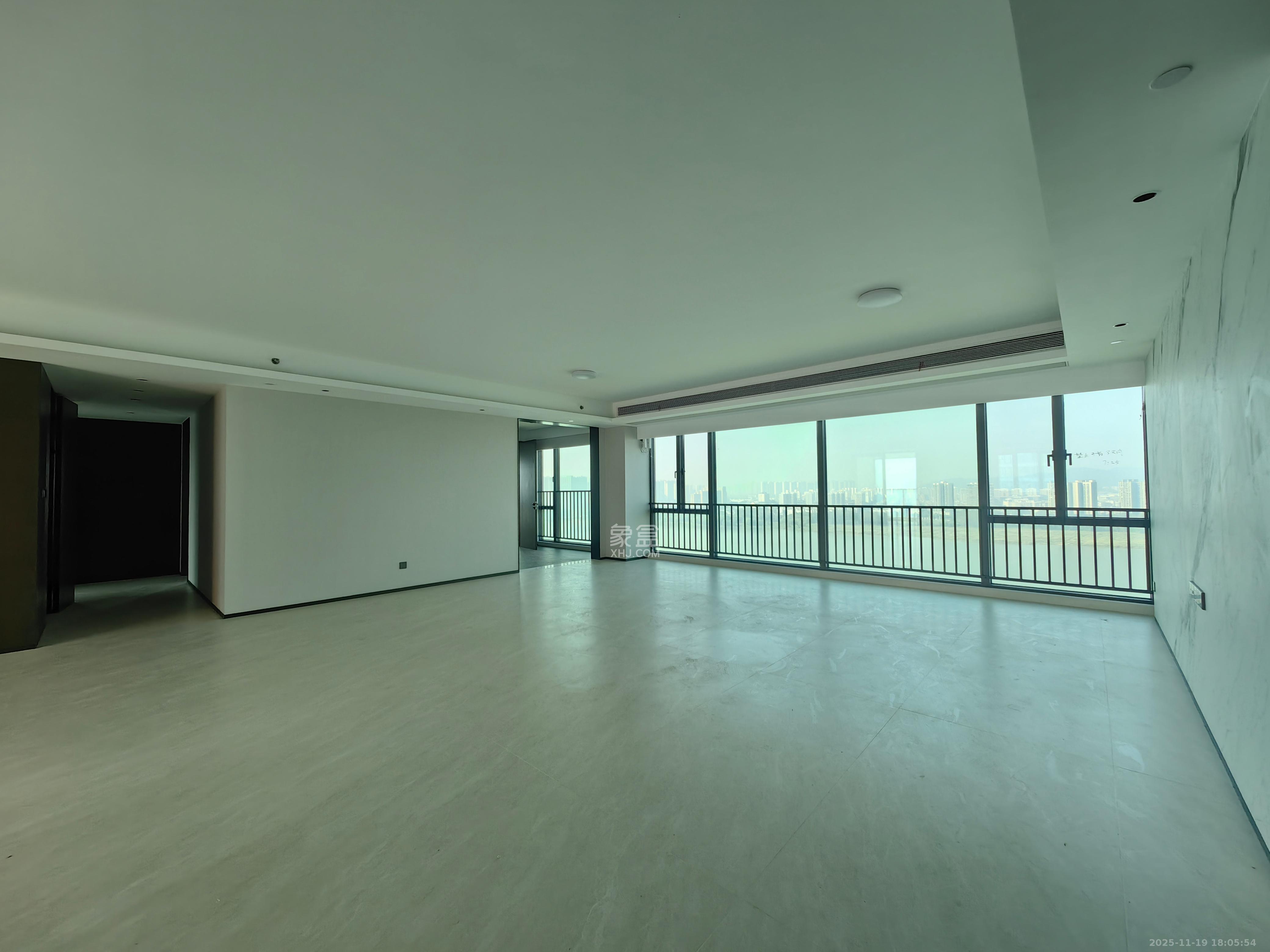 中海阅湘台 5室2厅3卫 16000.0元/月 中海阅湘台 5室2厅3卫 16000.0元/月室内图