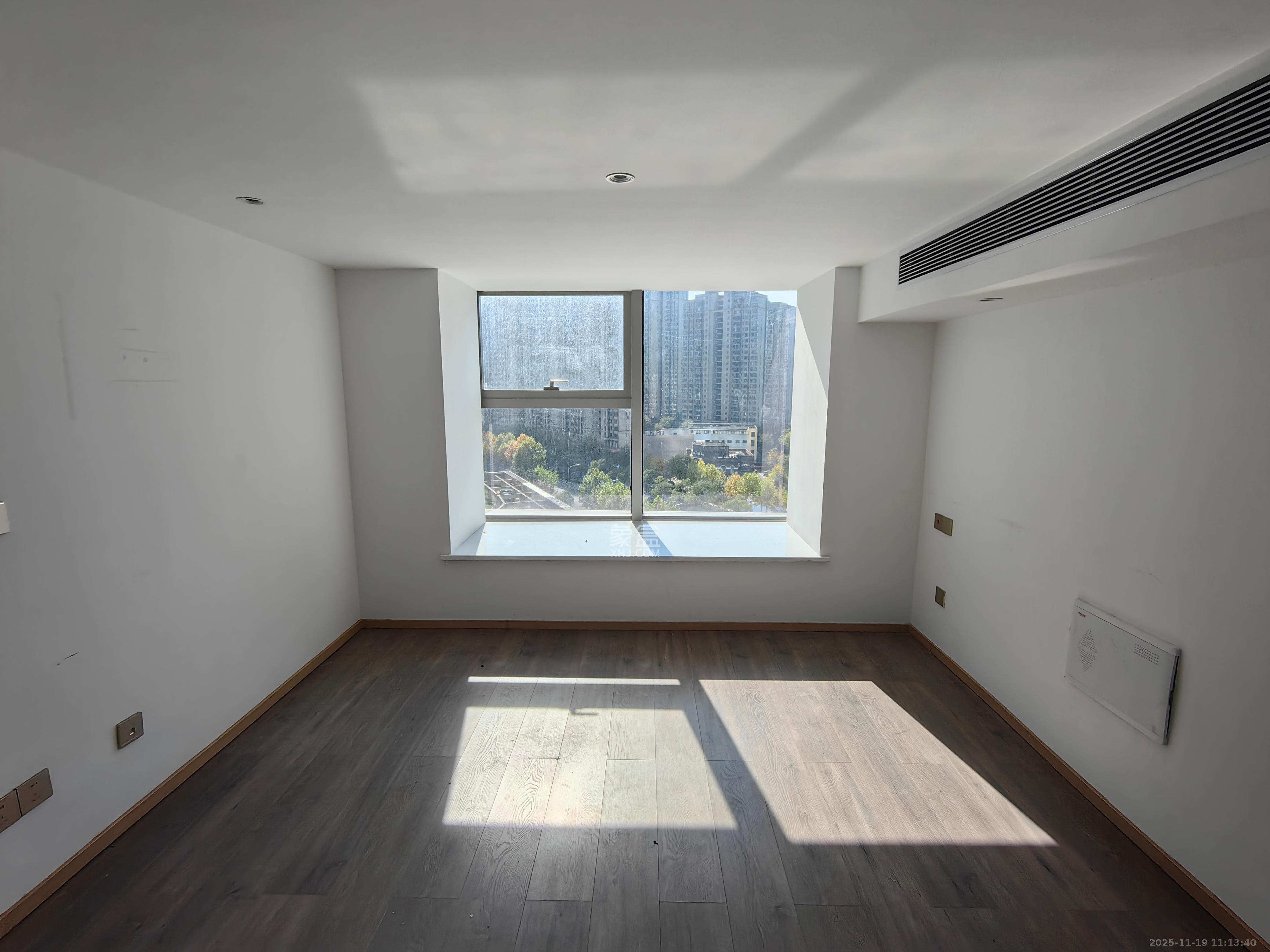 正荣梅溪紫阙台  2室1厅1卫    1700.0元/月室内图