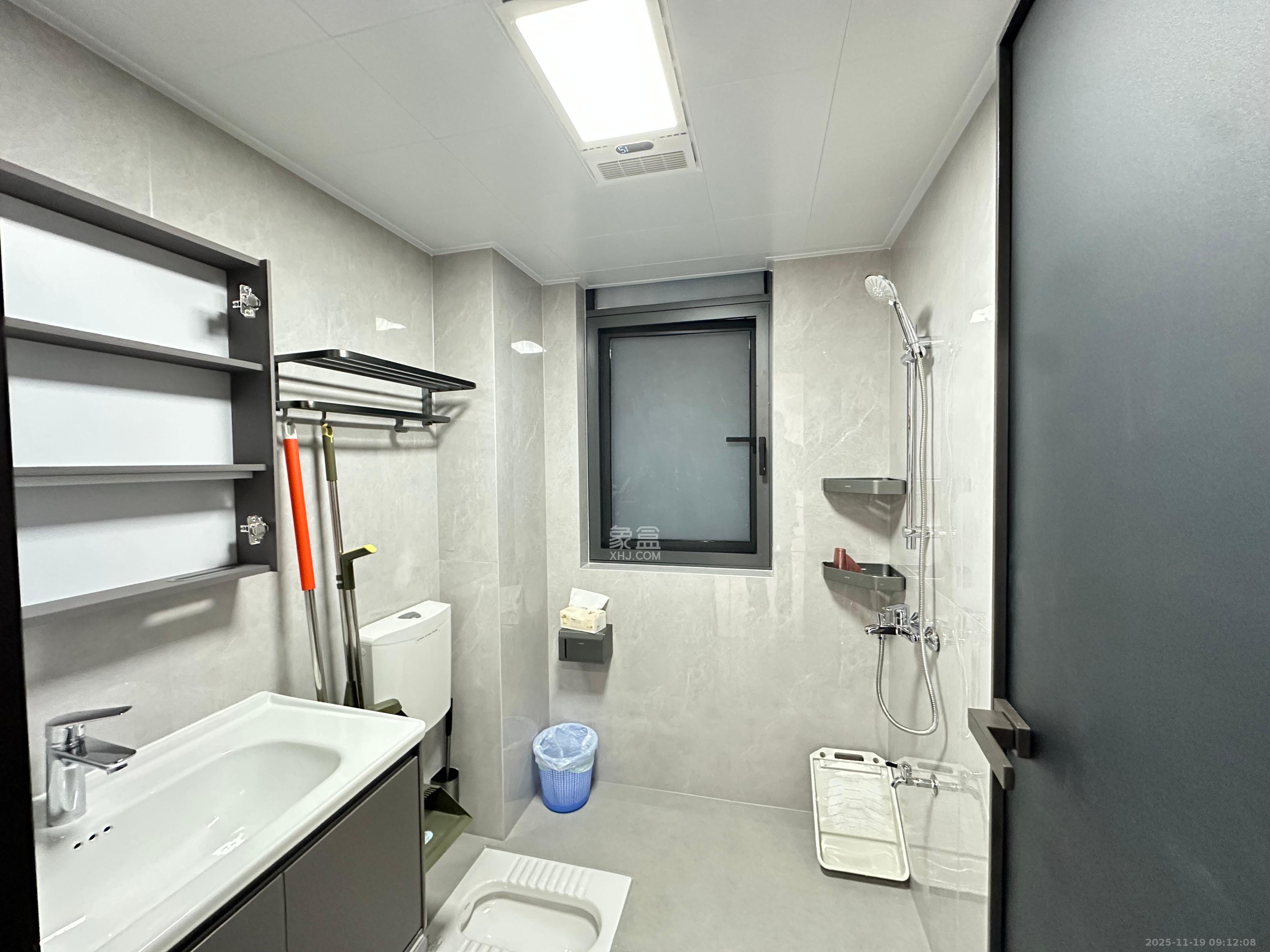 和景家园二期 1室0厅0卫 1900.0元/月 和景家园二期 1室0厅0卫 1900.0元/月室内图