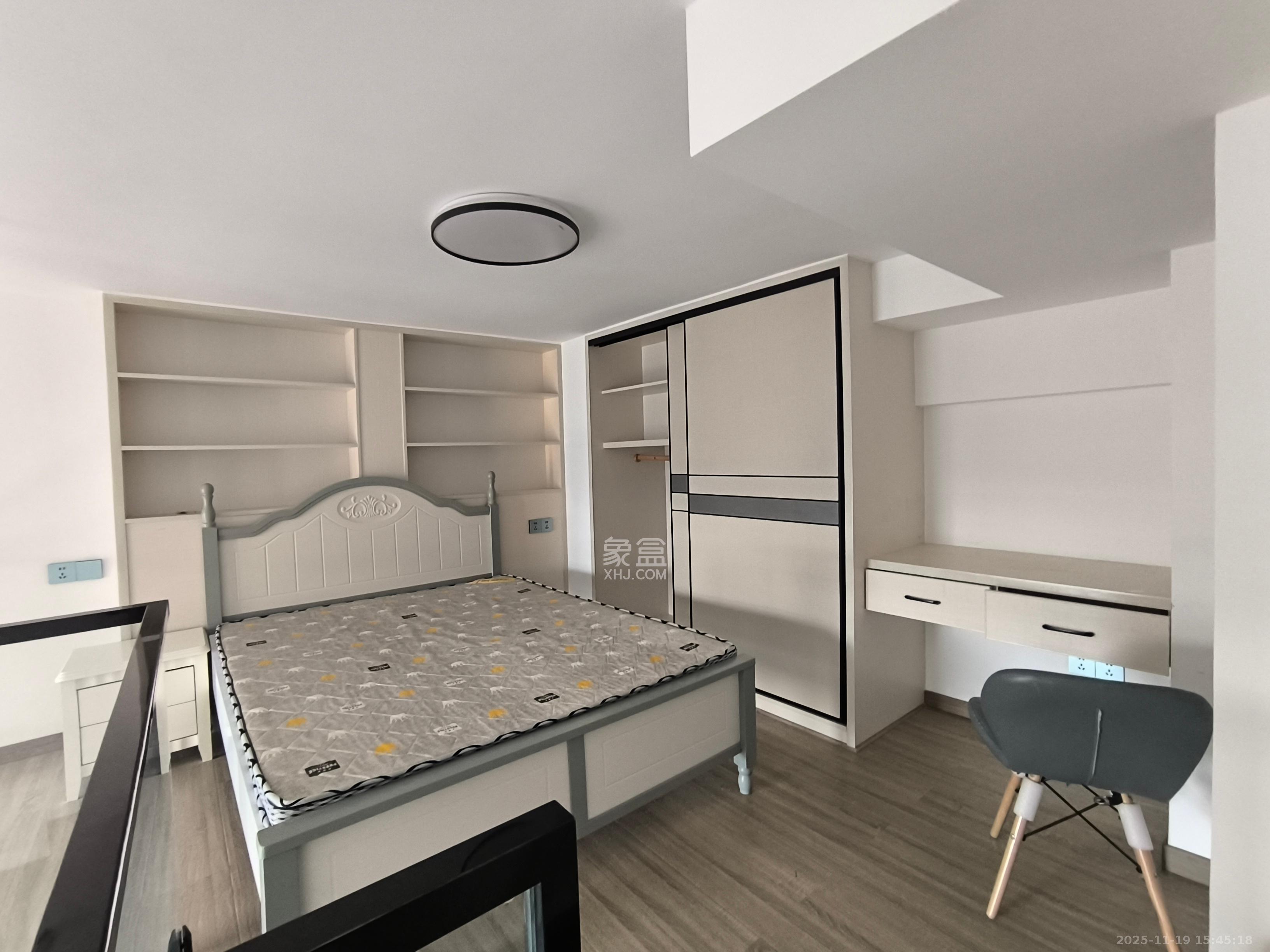 荣盛花语书苑 1室1厅1卫 2200.0元/月 荣盛花语书苑 1室1厅1卫 2200.0元/月室内图