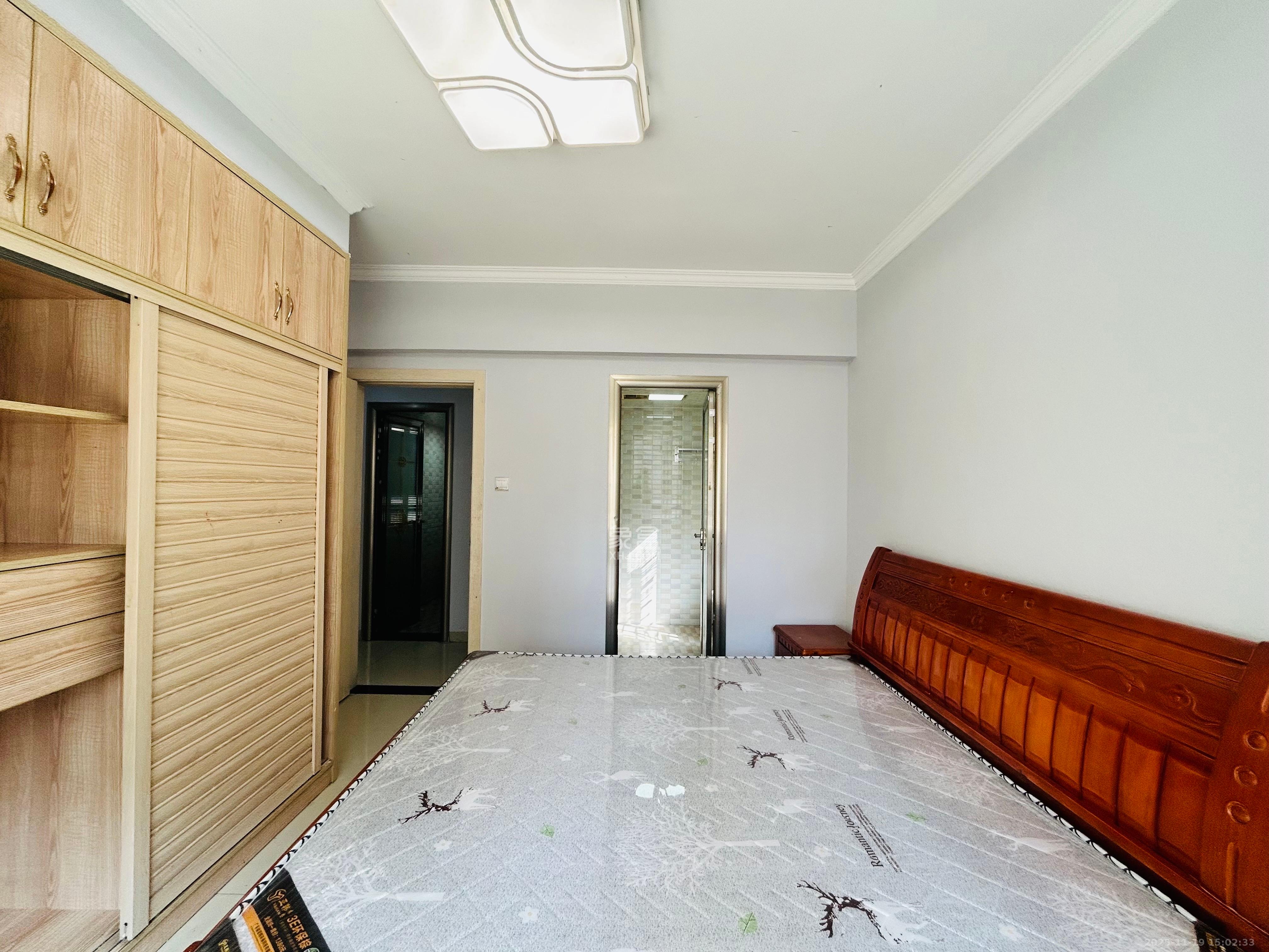 金房奥斯卡  3室2厅2卫    2500.0元/月室内图