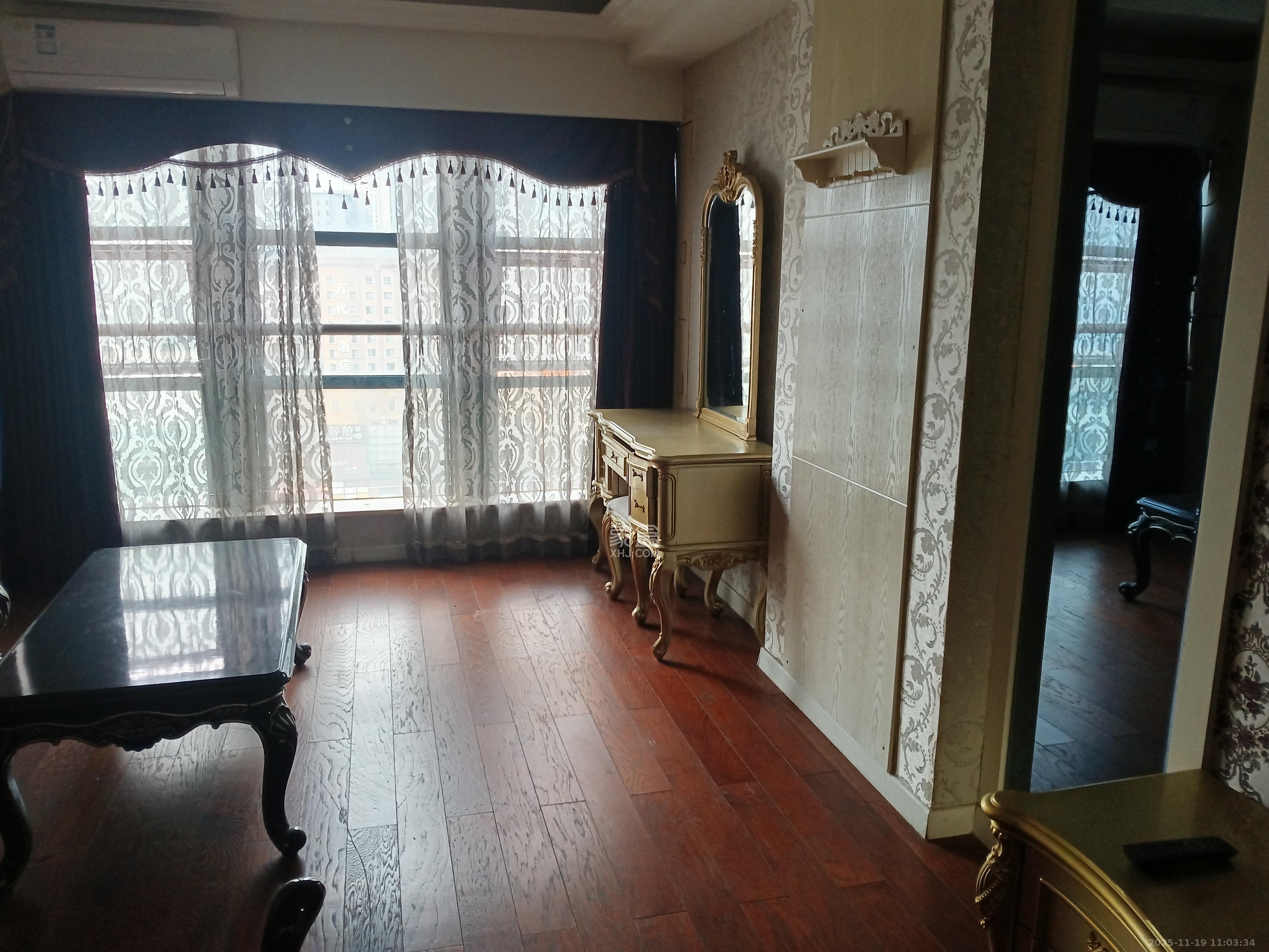 壹号公馆 1室1厅1卫 2200.0元/月 壹号公馆 1室1厅1卫 2200.0元/月室内图