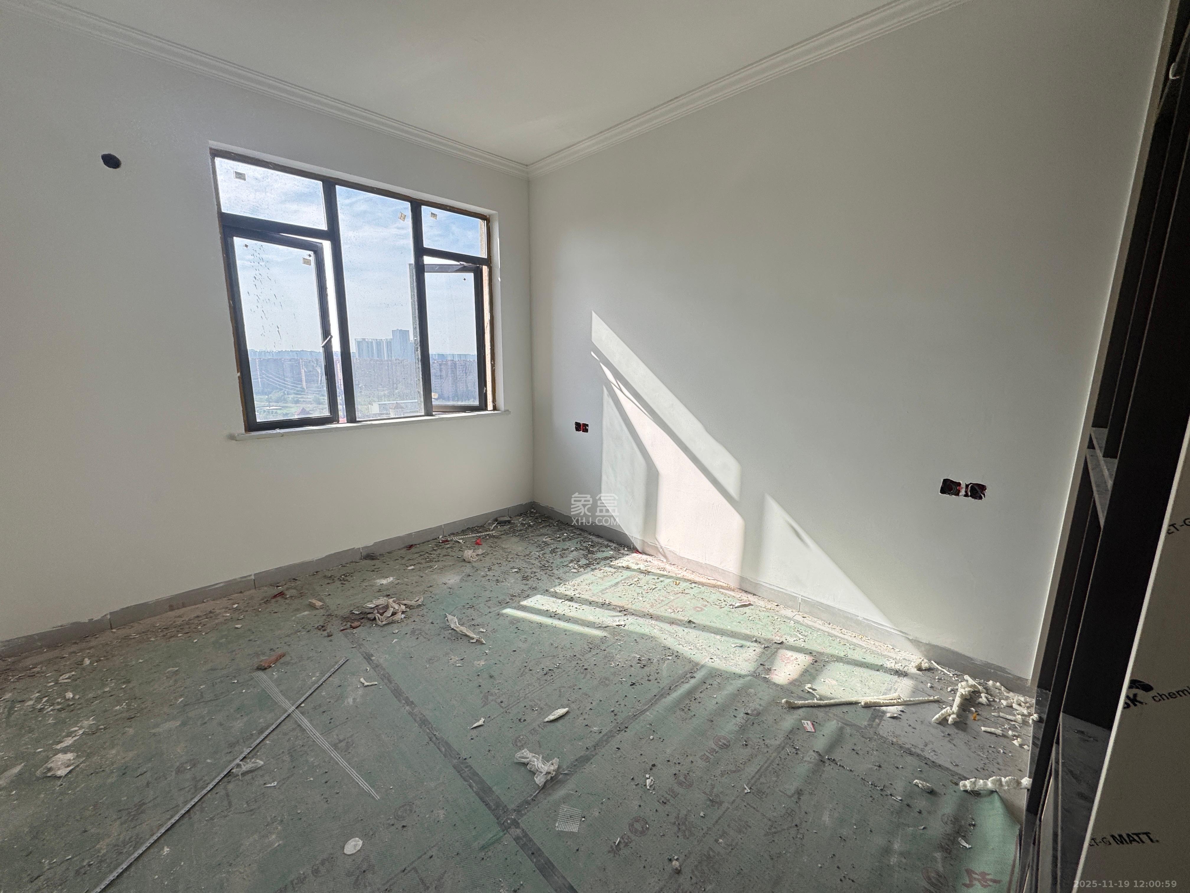 先锋新宇 2室1厅1卫 2400.0元/月 先锋新宇 2室1厅1卫 2400.0元/月室内图