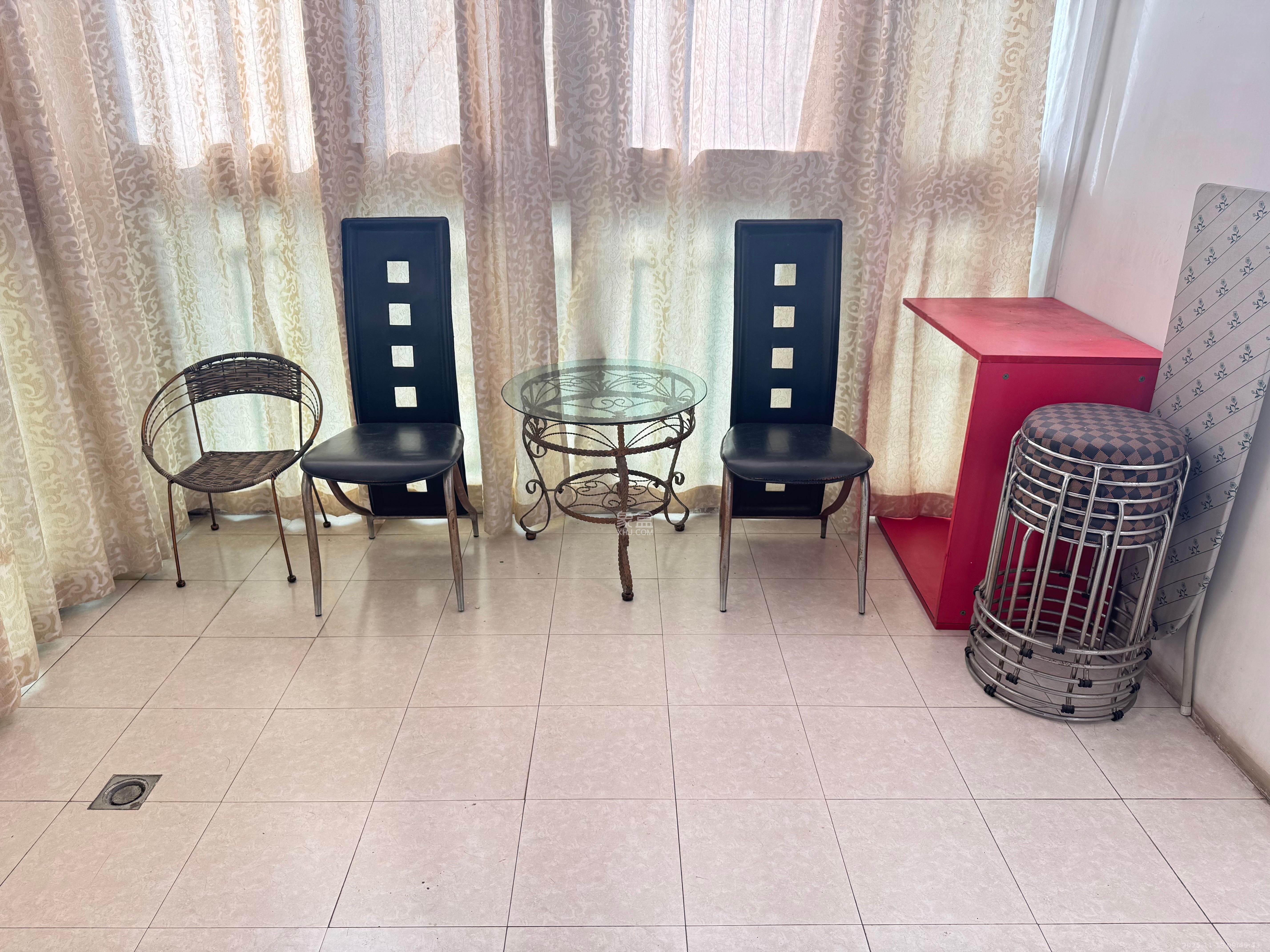 大众传媒教师公寓 4室2厅2卫 2800.0元/月 大众传媒教师公寓 4室2厅2卫 2800.0元/月室内图