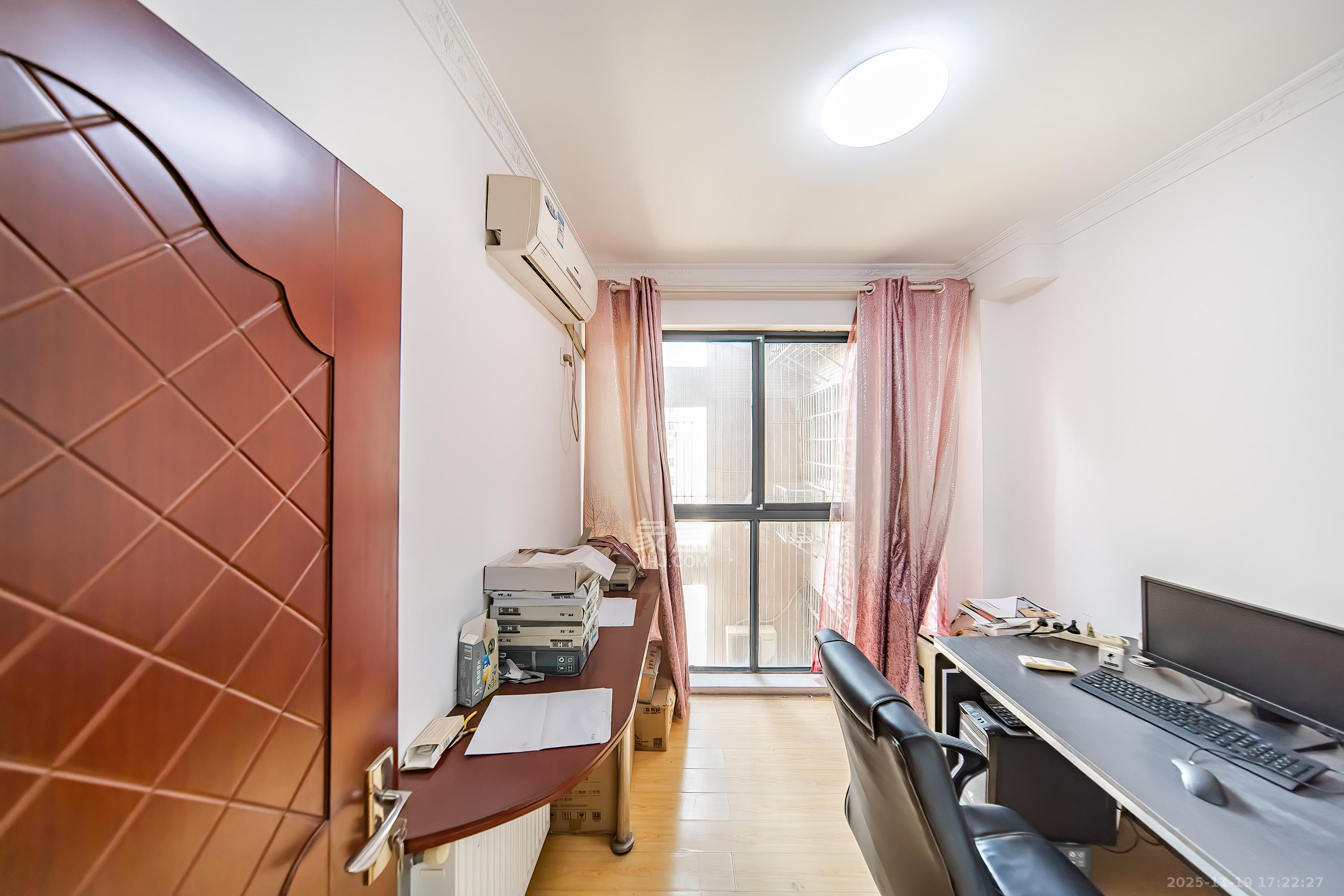 才子佳苑一期/二期 3室2厅1卫 78.0万 才子佳苑一期/二期 3室2厅1卫 78.0万卧室