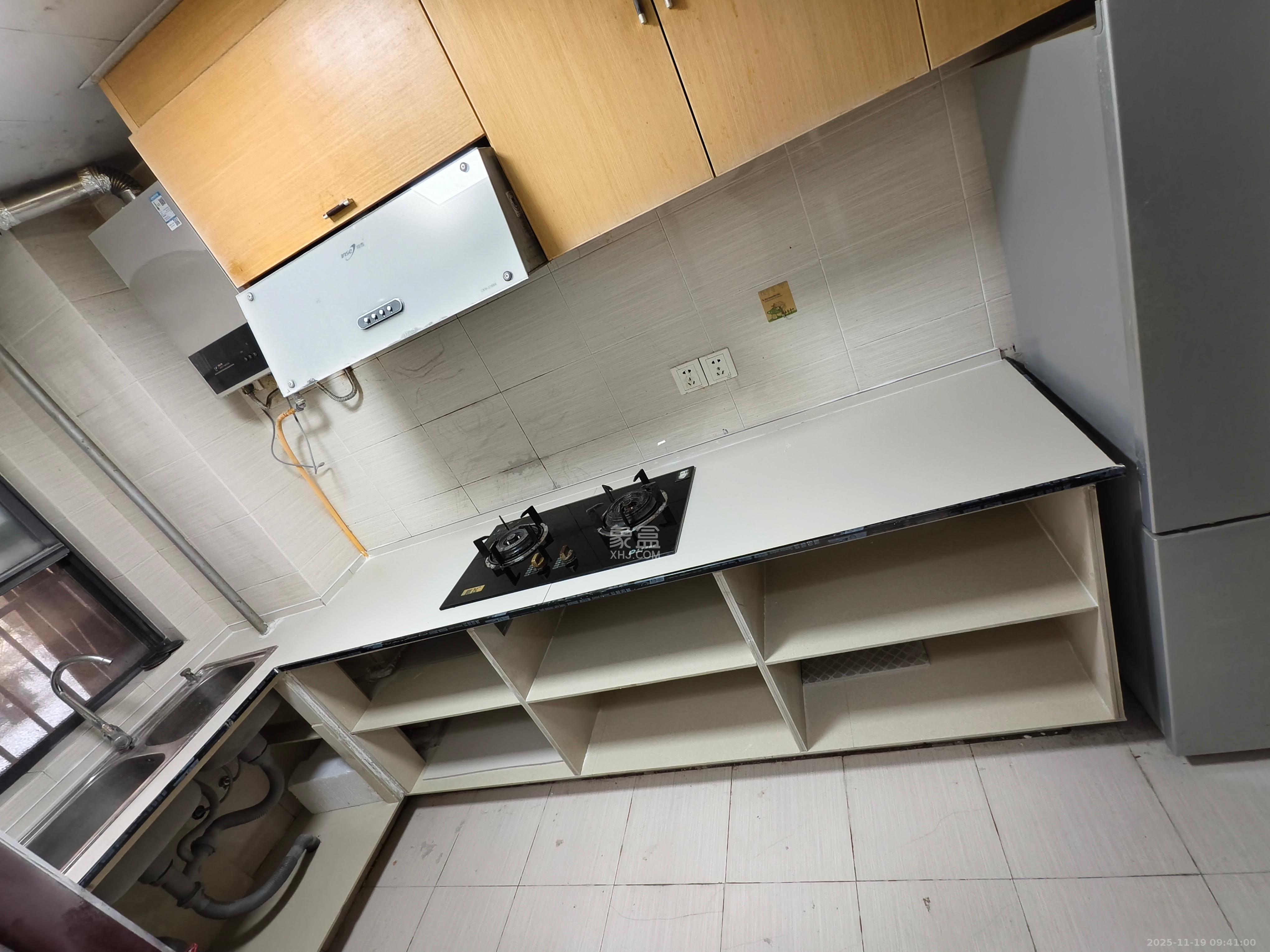 阳光100二期  1室1厅1卫    1500.0元/月室内图