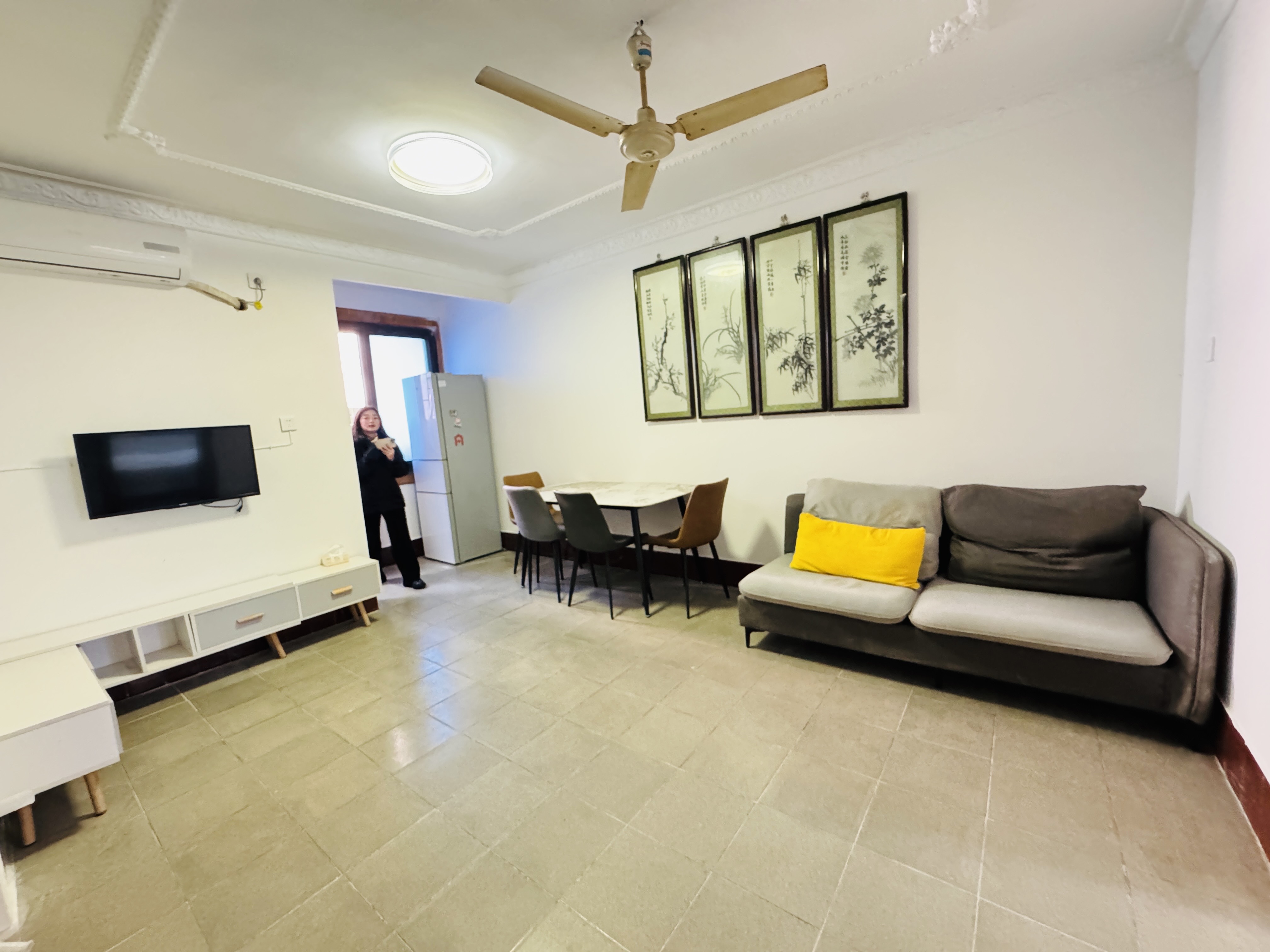 石子冲巷  2室1厅1卫    1500.0元/月户型图