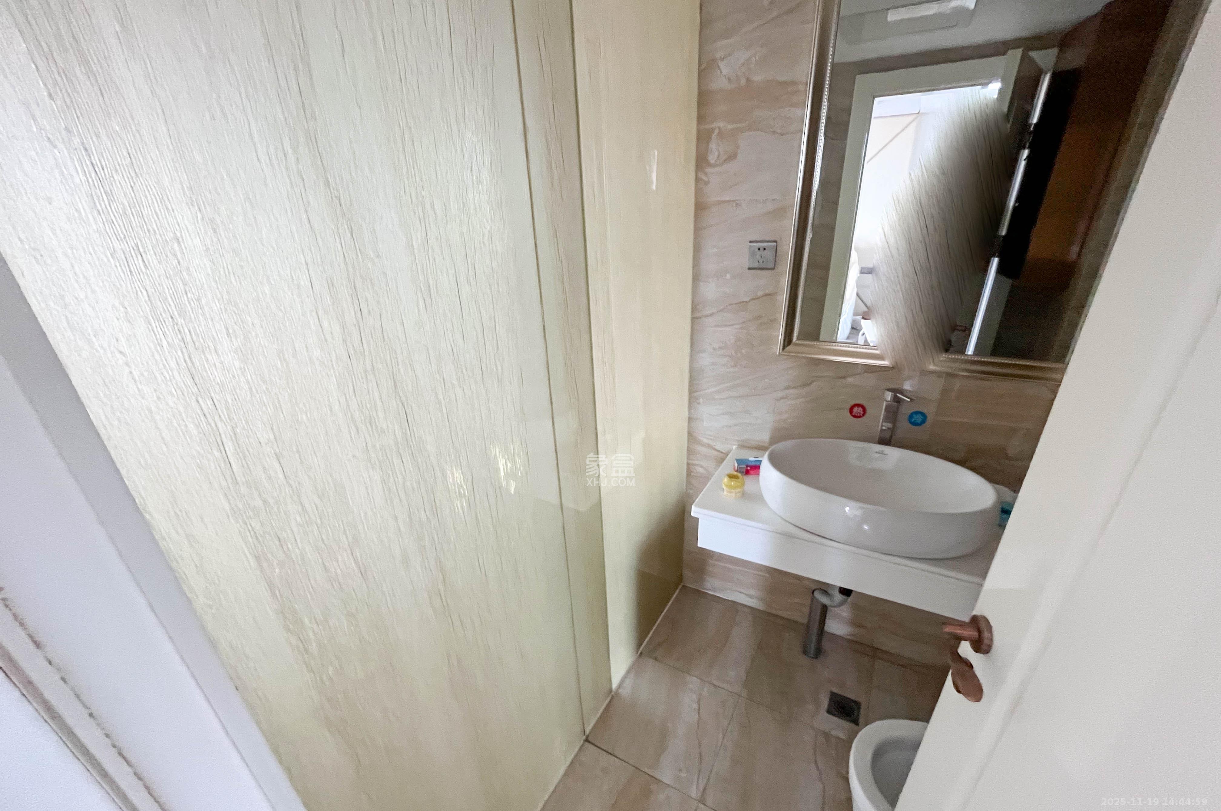 嘉汇公馆  1室0厅0卫    30.0万其他