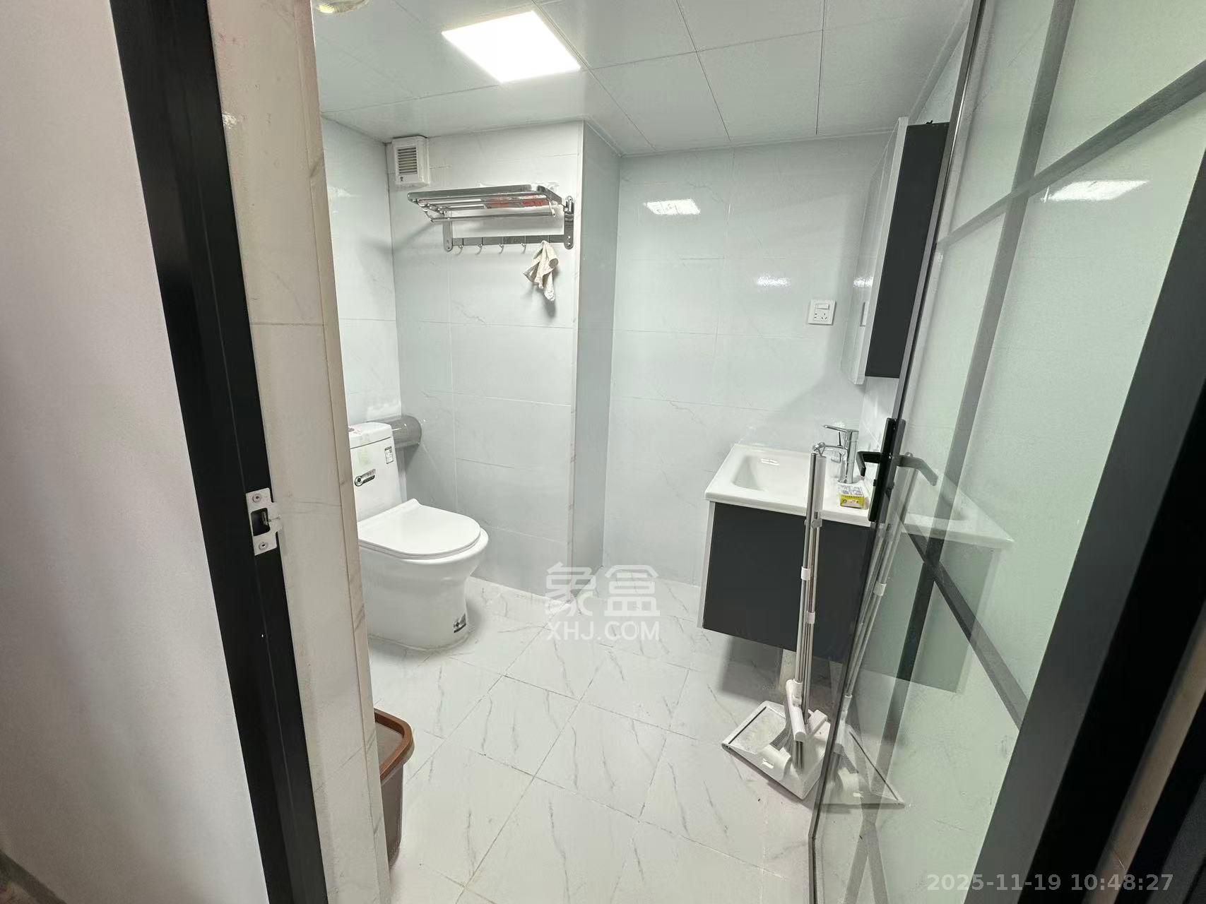 恒大御景半岛锦绣苑 2室1厅1卫 2800.0元/月 恒大御景半岛锦绣苑 2室1厅1卫 2800.0元/月室内图