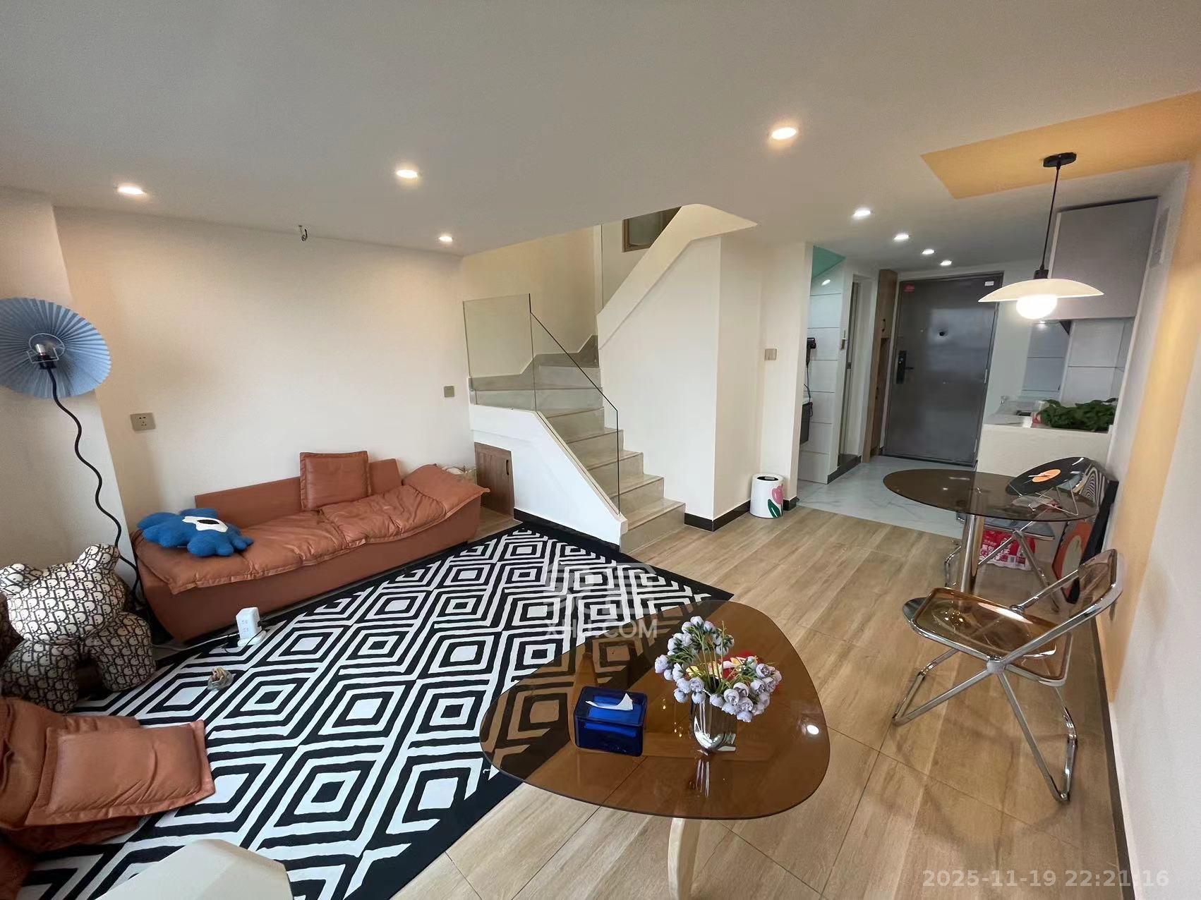 荣盛花语书苑 2室1厅1卫 2000.0元/月 荣盛花语书苑 2室1厅1卫 2000.0元/月室内图