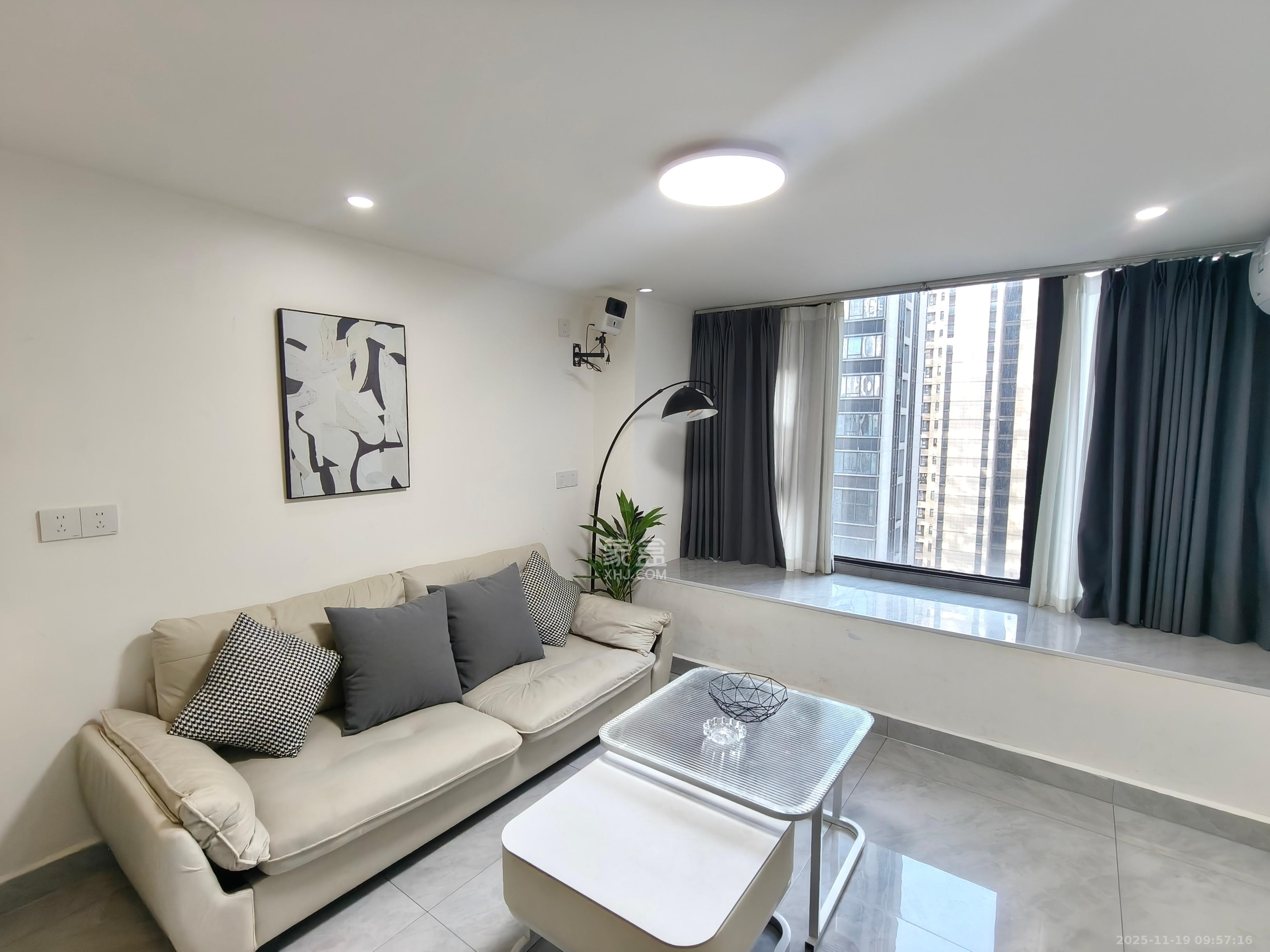 龙湖铂金岛 2室1厅1卫 2400.0元/月 龙湖铂金岛 2室1厅1卫 2400.0元/月室内图