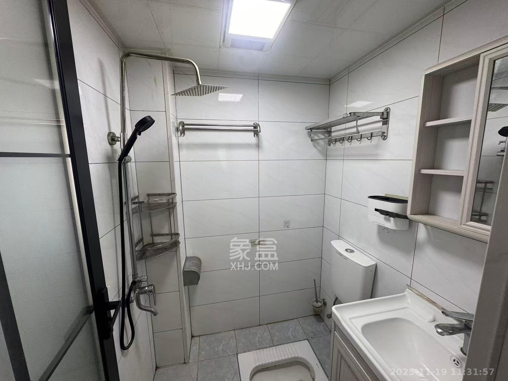 朝正美苑  1室1厅1卫    1700.0元/月室内图