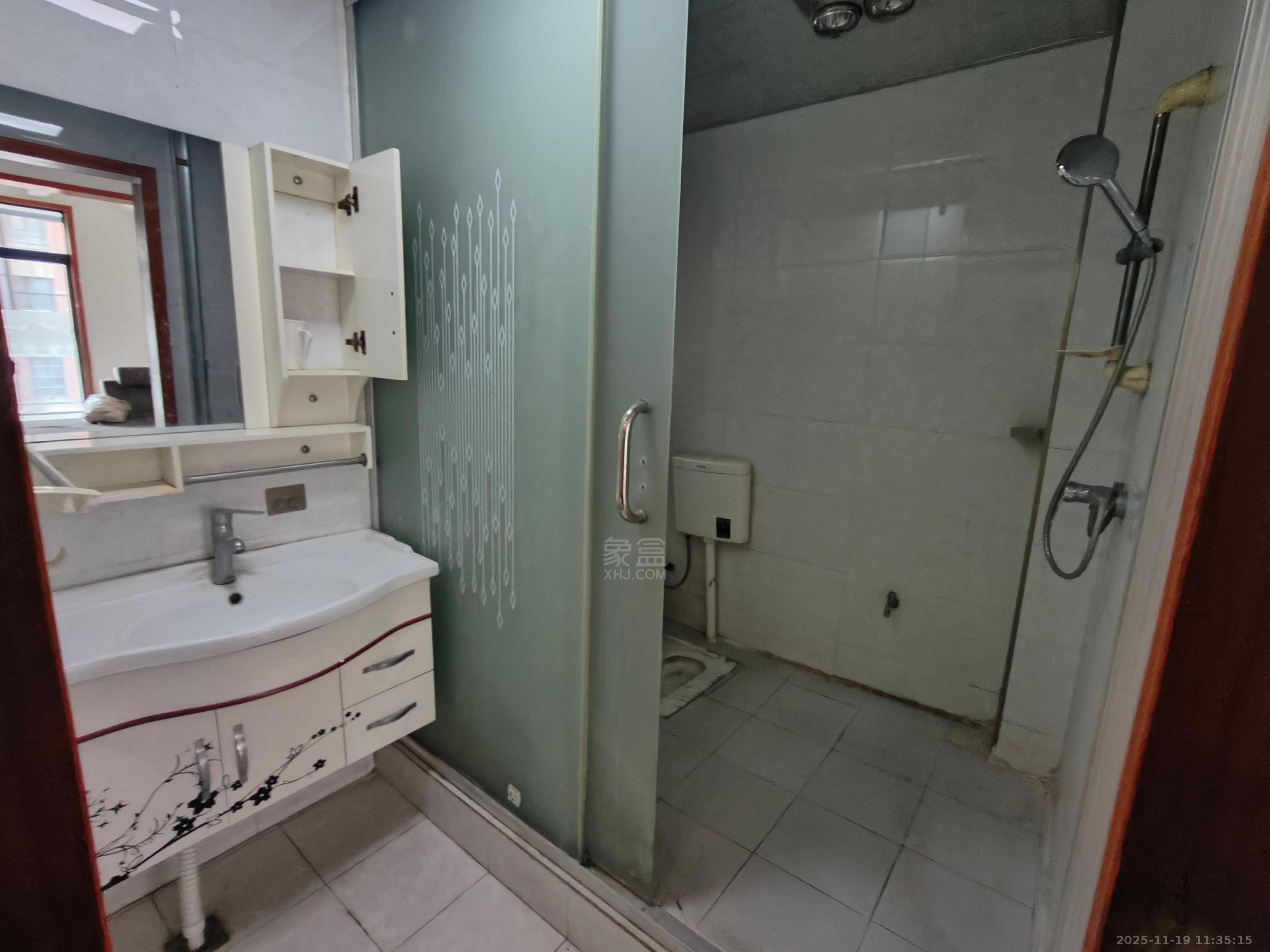 尚格名城香榭丽舍 2室2厅1卫 1500.0元/月 尚格名城香榭丽舍 2室2厅1卫 1500.0元/月室内图