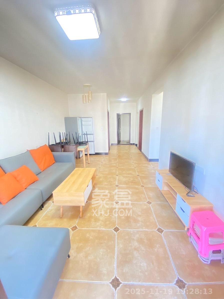 卓越蔚蓝城邦 3室2厅1卫 1800.0元/月 卓越蔚蓝城邦 3室2厅1卫 1800.0元/月室内图