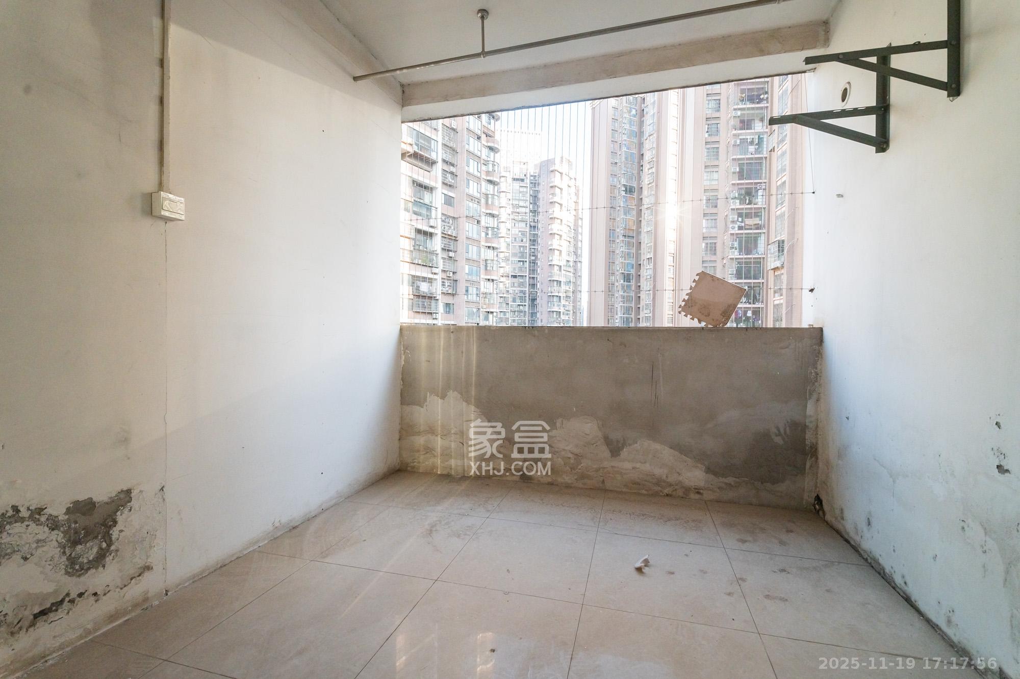 幸福里润城（幸福里二期）  4室2厅2卫    79.8万其他