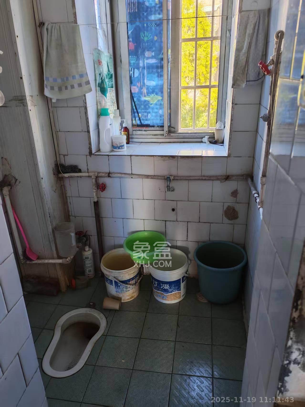 制药厂宿舍  2室2厅1卫    1100.0元/月室内图