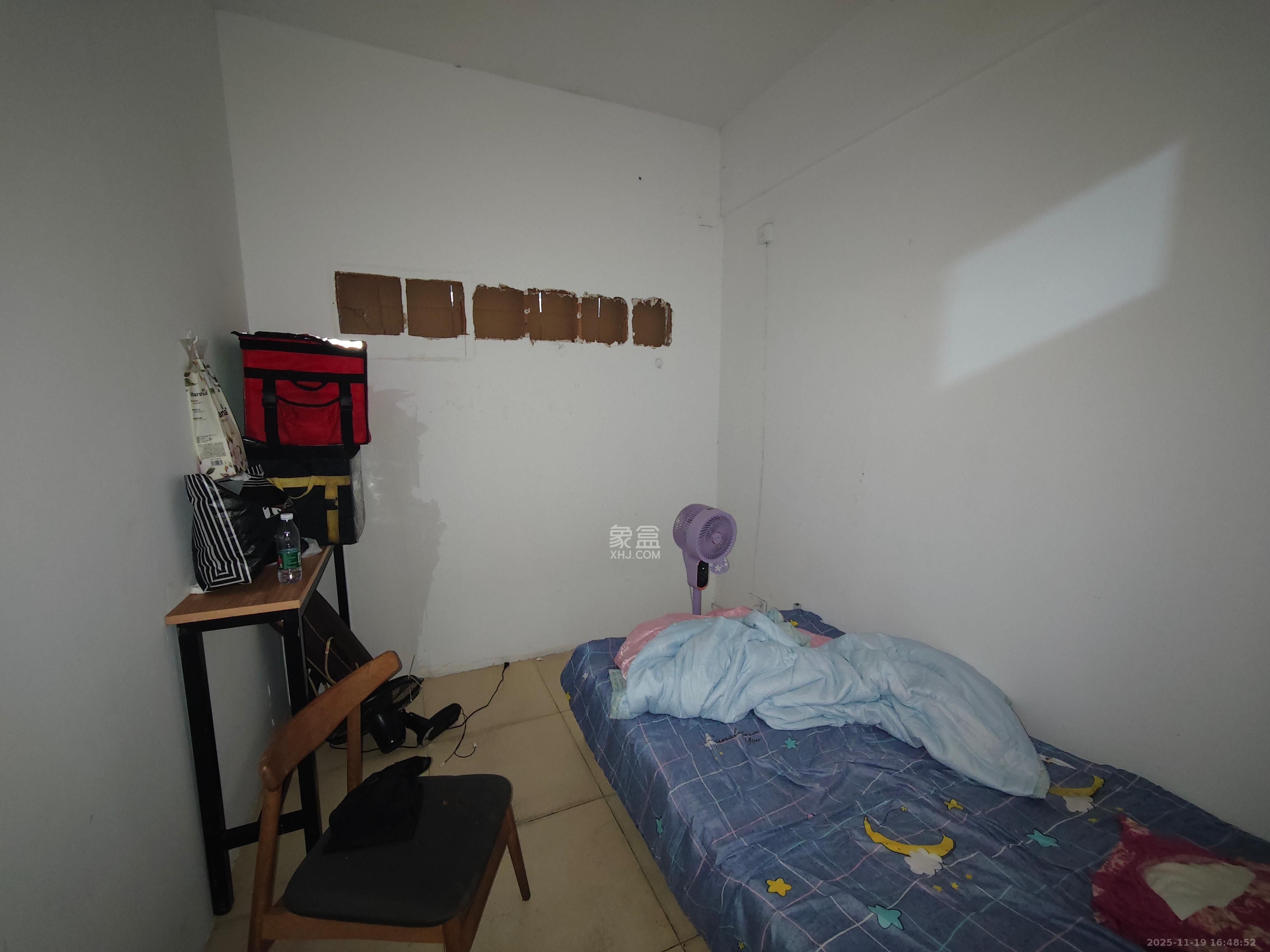 山水人家一二期   105.13㎡      2500.0元/月室内图