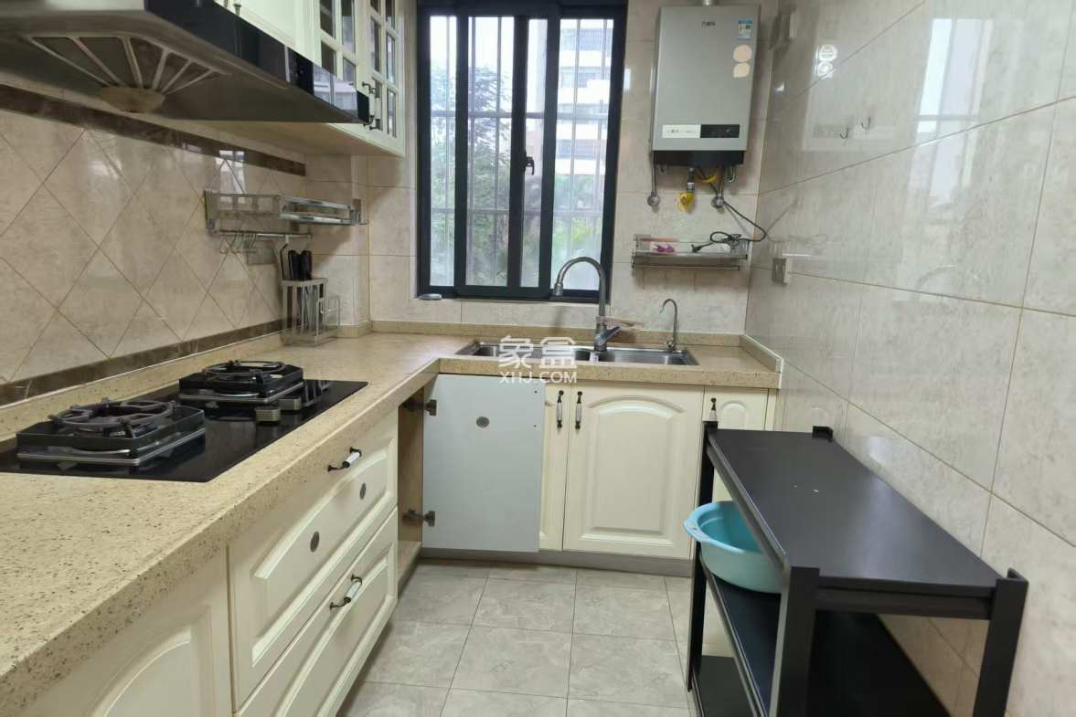 新城吾悦广场 3室2厅2卫 160.0万 新城吾悦广场 3室2厅2卫 160.0万客厅