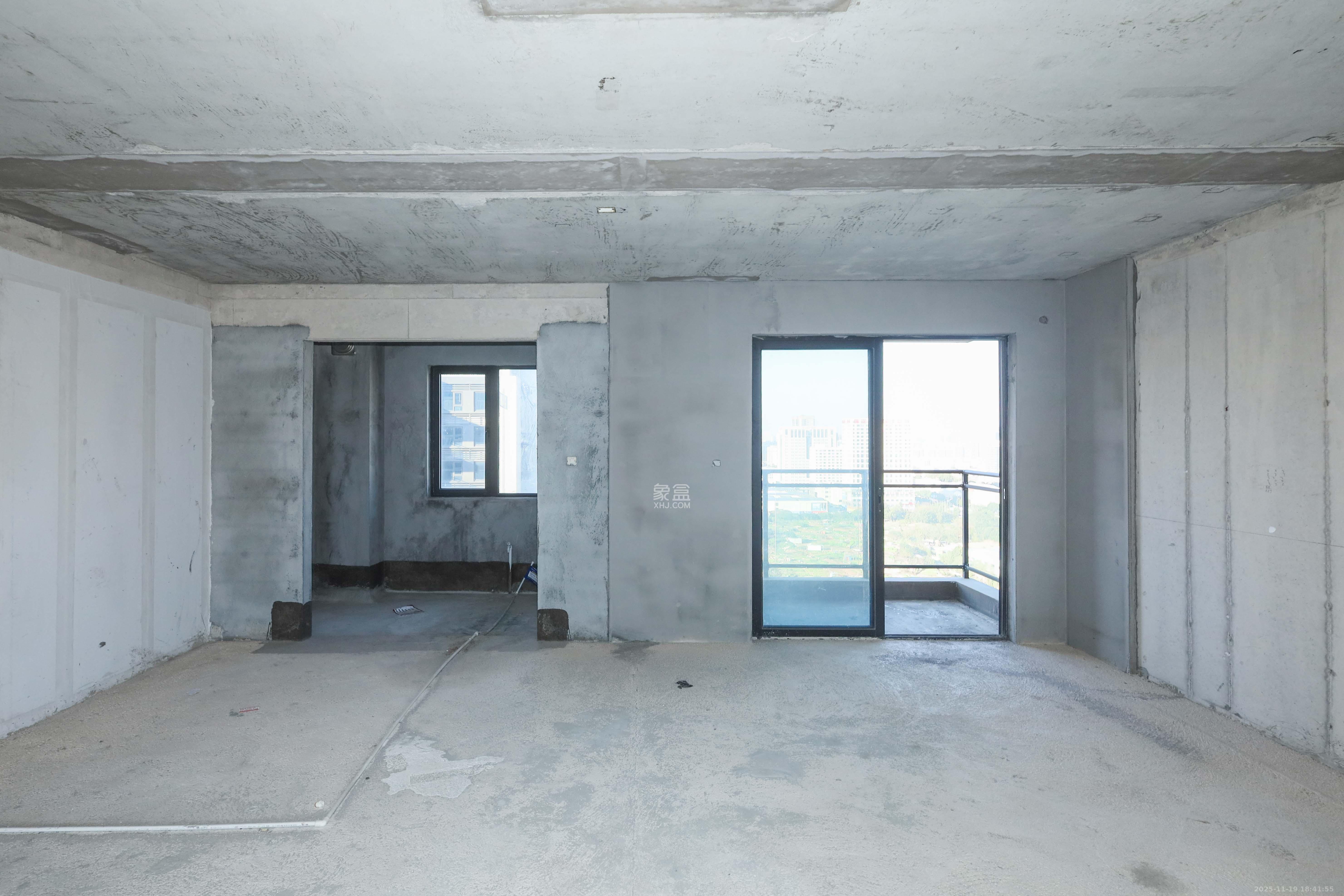 碧桂园博萃梅溪 4室2厅2卫 165.0万 碧桂园博萃梅溪 4室2厅2卫 165.0万客厅